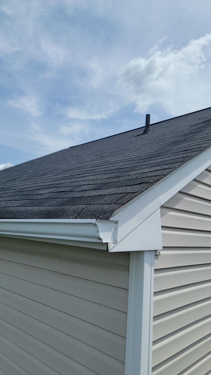 Brand: Atlas Pinnacle Color: Pristine Scotchgarde Copper Canyon Drip: White by Eagle Eye Roofing