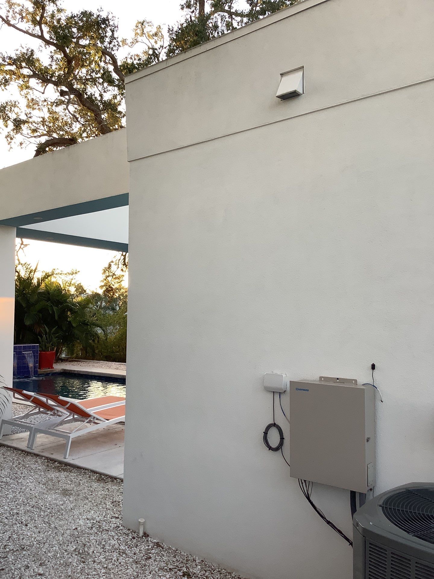 7-Inch Smooth Box Seamless Gutters in Sarasota FL by Gutter Professors