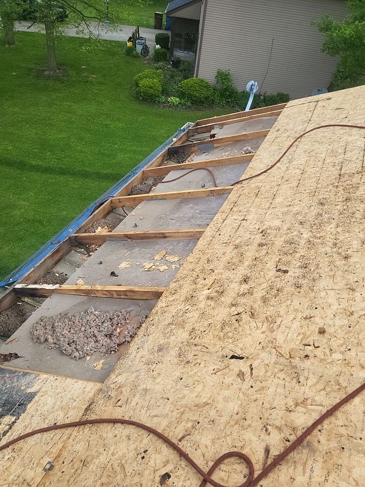 ATLAS PINNACLE COLOR: BLACK SHADOW by Eagle Eye Roofing