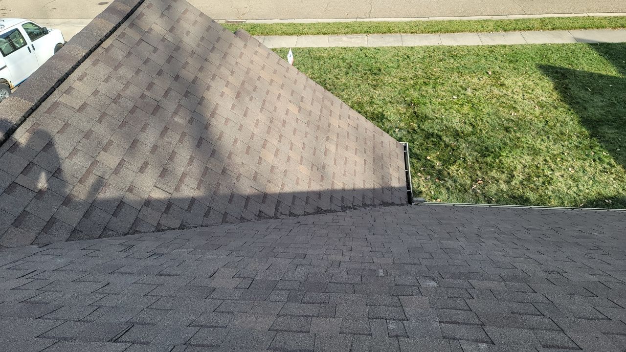 ATLAS PINNACLE COLOR: SCHOTCHGARD HEATHER DRIP EDGE: MUSKET BROWN by Eagle Eye Roofing