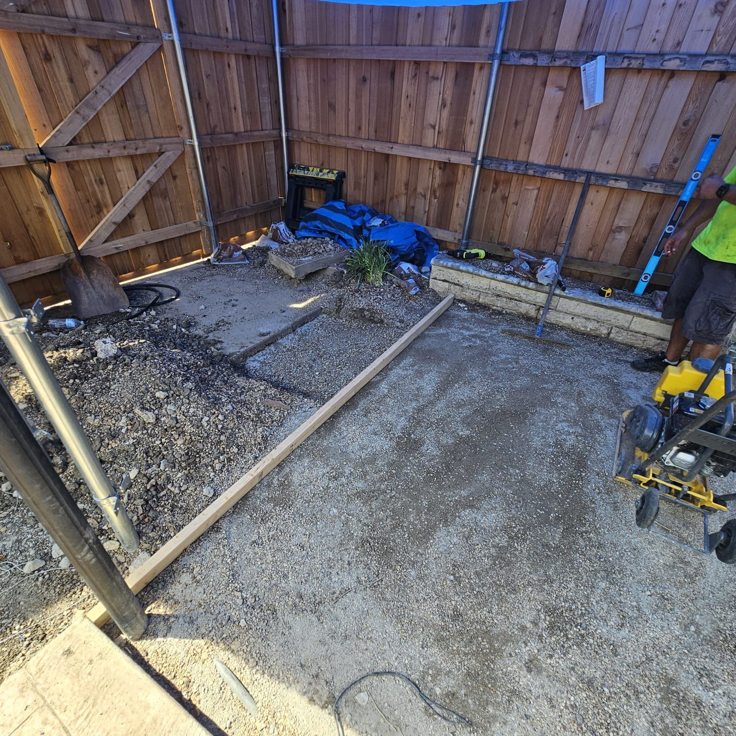 Fence & Concrete Patio by EL-GC LLC 