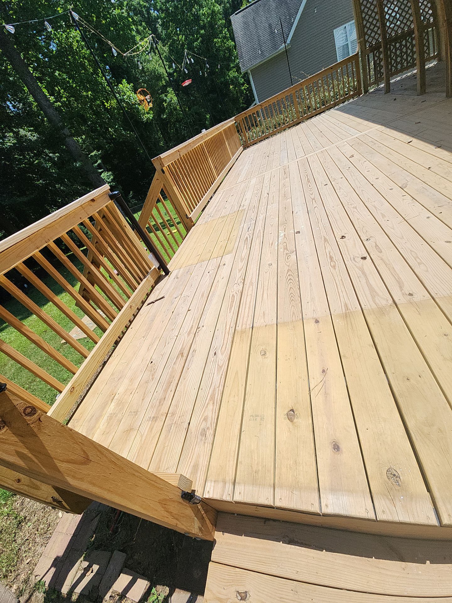 Wood Deck using Wood Sealant by DuraSeal