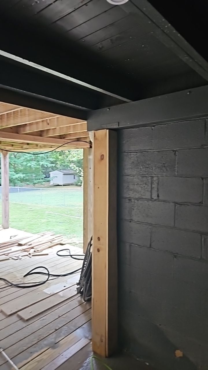 Windsor Blvd - Deck Installation by Pillar and Pine