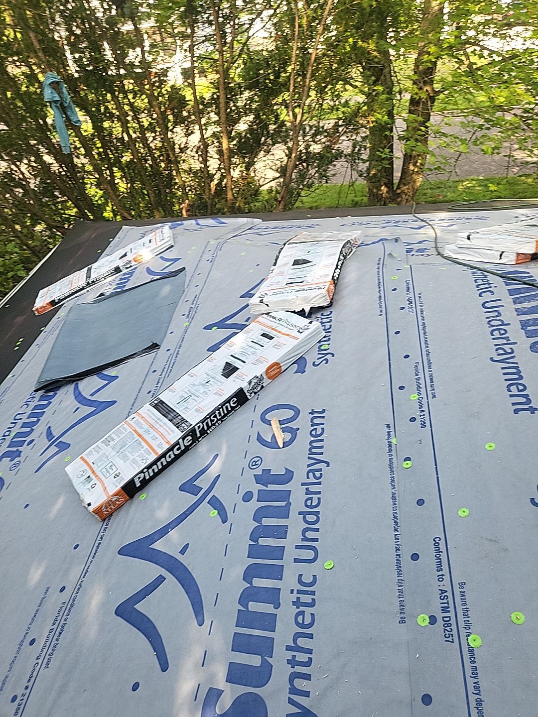 ATLAS PINNACLE COLOR: SUNSET by Eagle Eye Roofing