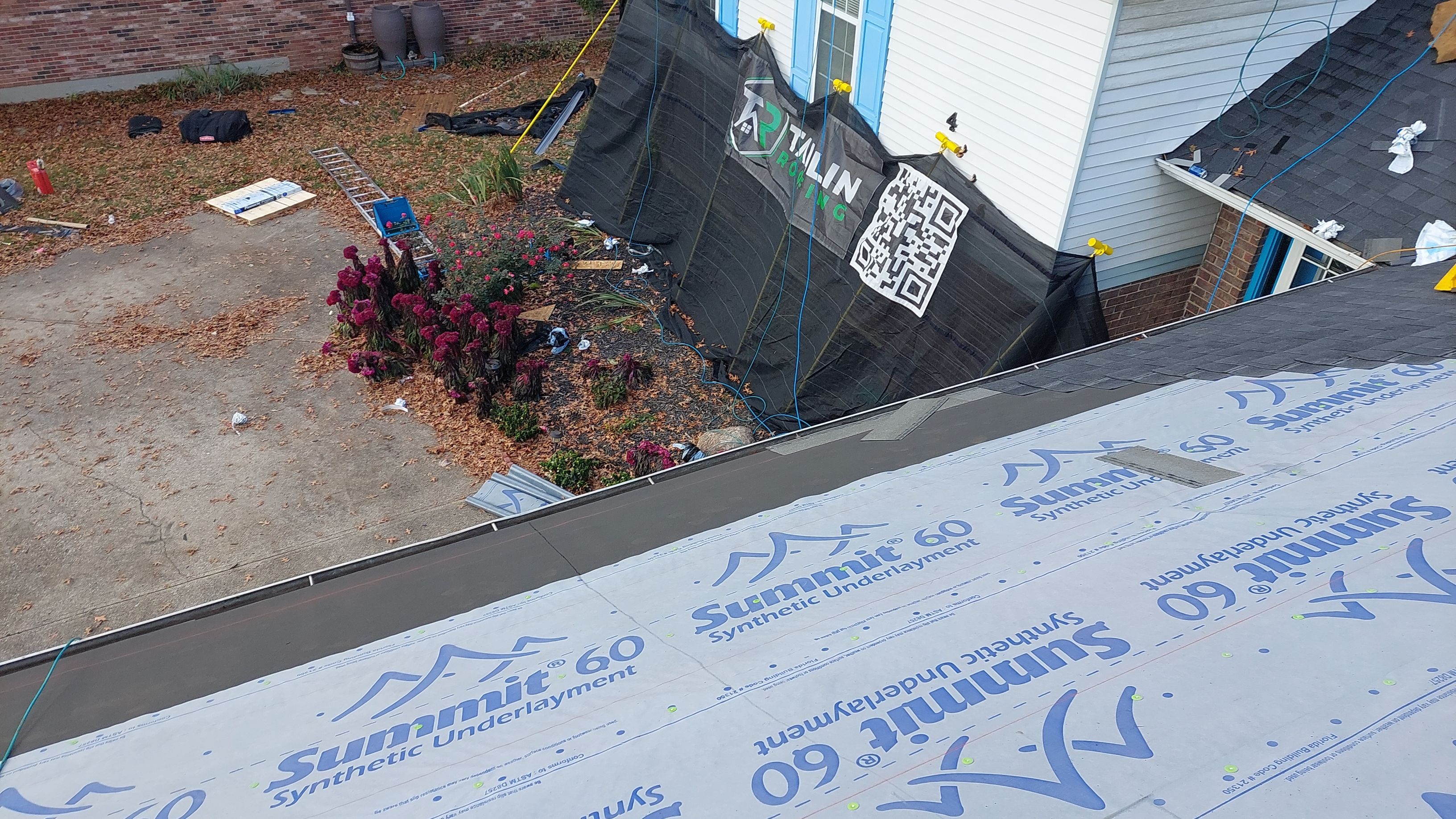 Liberty Township - Pristine Black by Tamlin Roofing