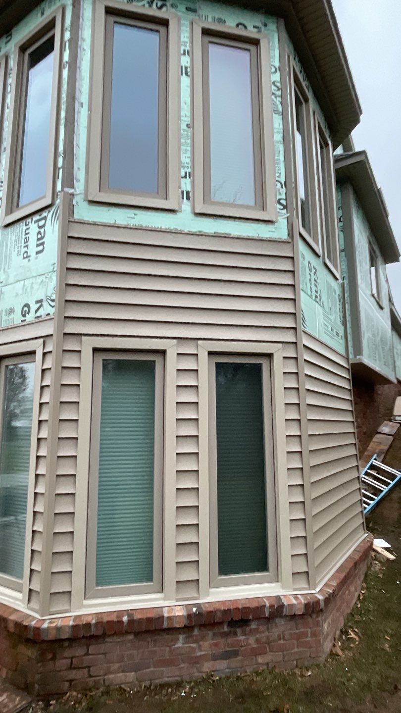 Siding Replacement using CertainTeed Monogram D5 Clapboard by 180 Contractors