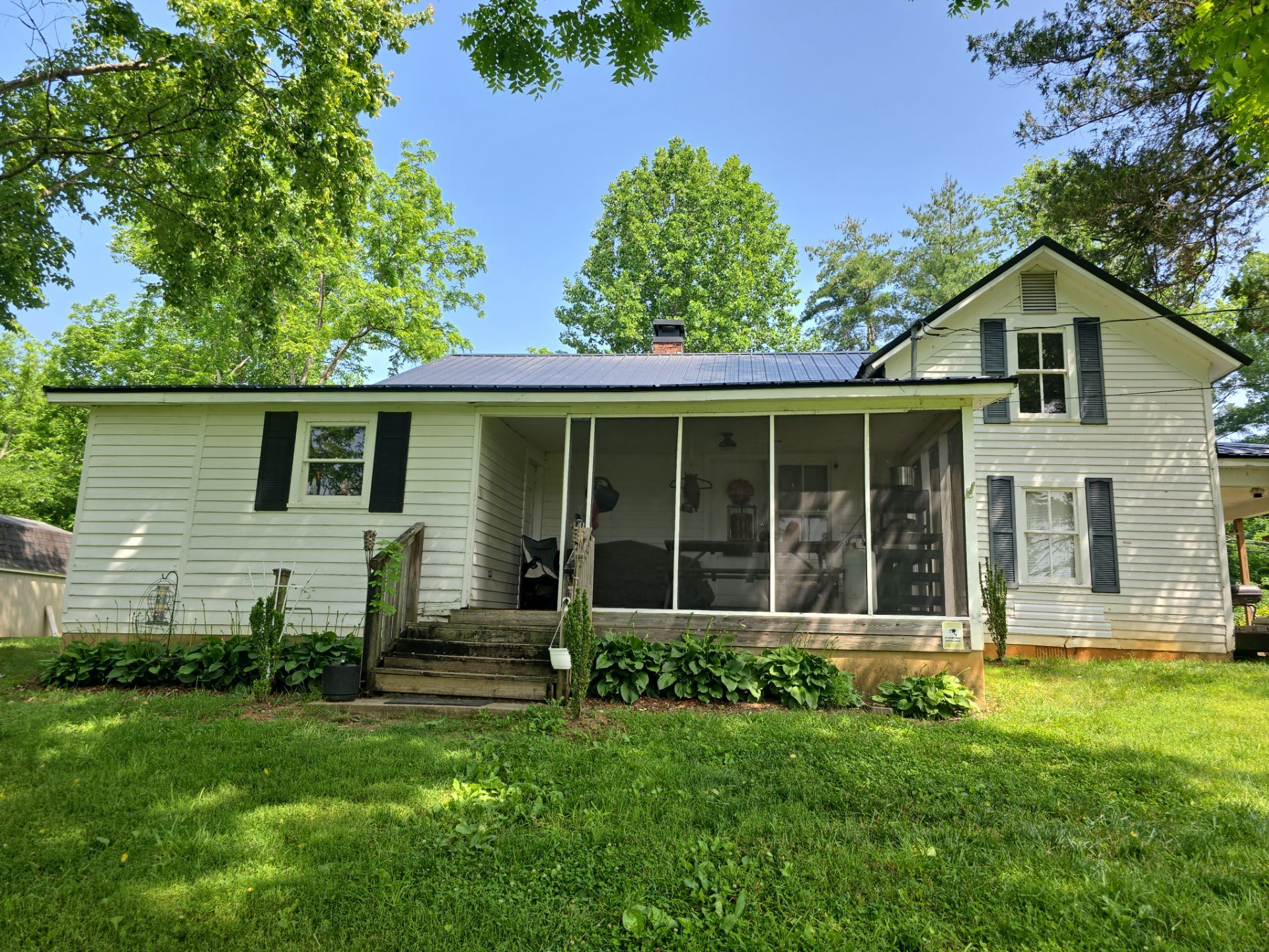 Ferenz Residence by Omnia Roofing