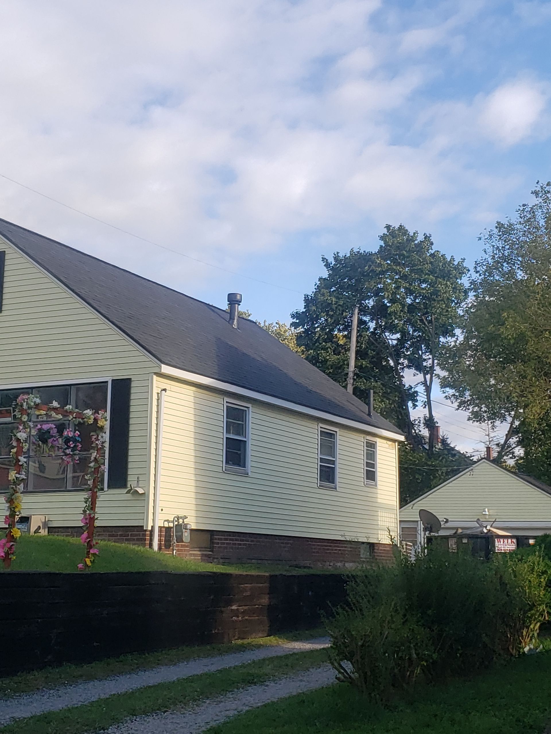Atlas Pinnacle Color: Printine Scotchgard Black Shadow Drip Edge: Black by Eagle Eye Roofing