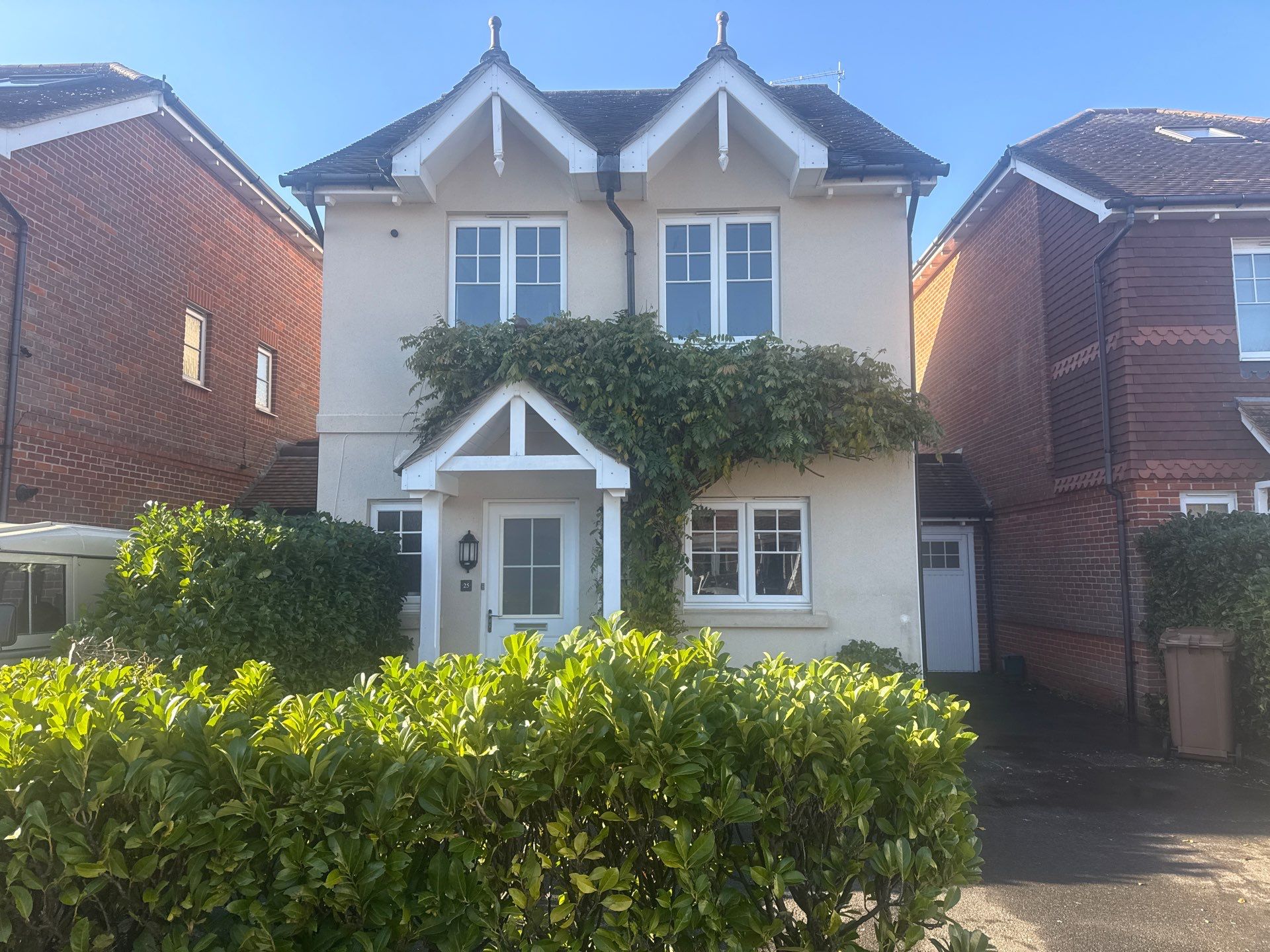 Render Cleaning by Ges Exterior Cleaning ltd