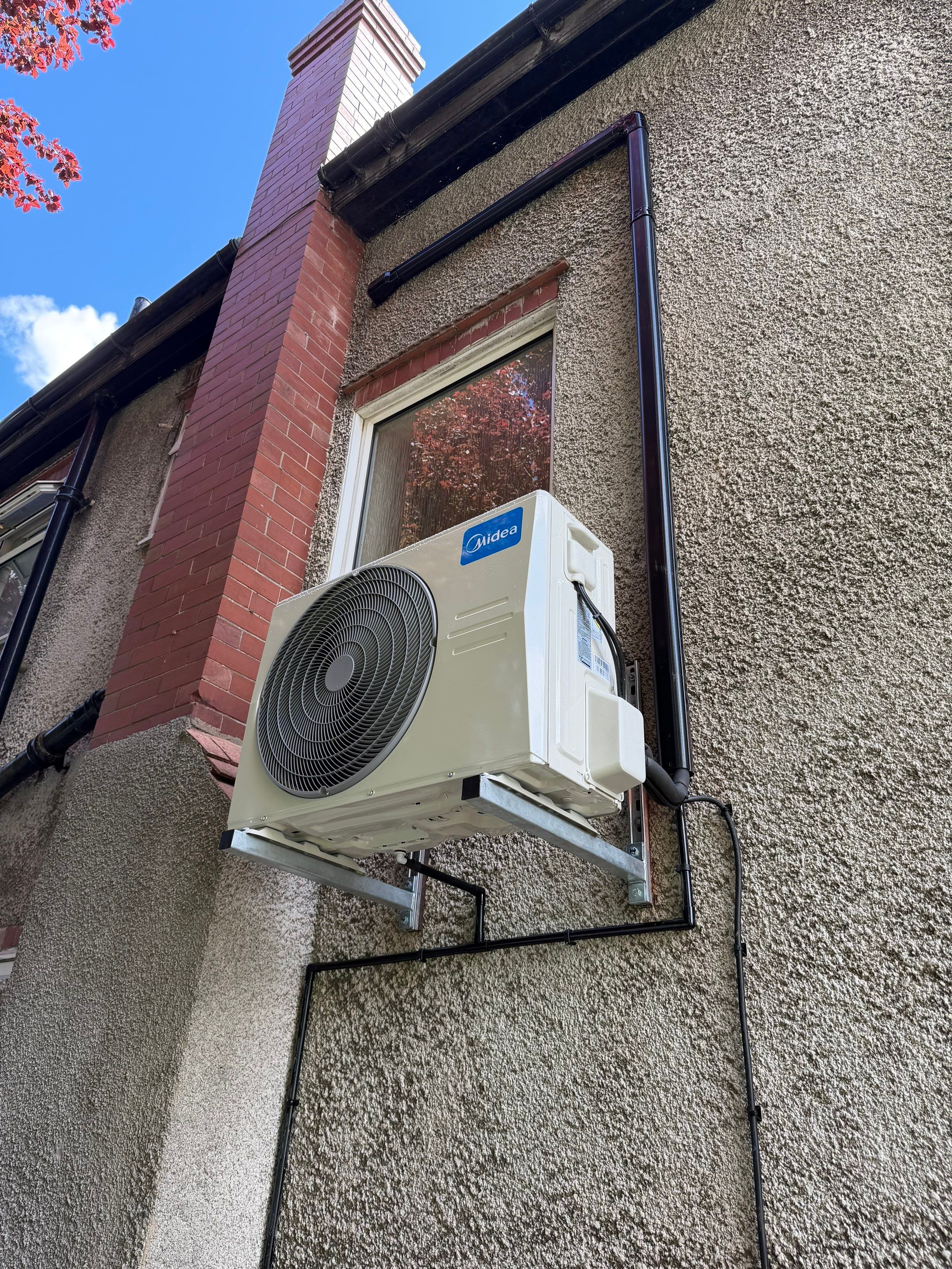 🚀 Can One Air-Con Unit Heat an Entire Home? This Hessle Customer Is Putting It to the Test 🔥❄️ by Elite Services Group Ltd