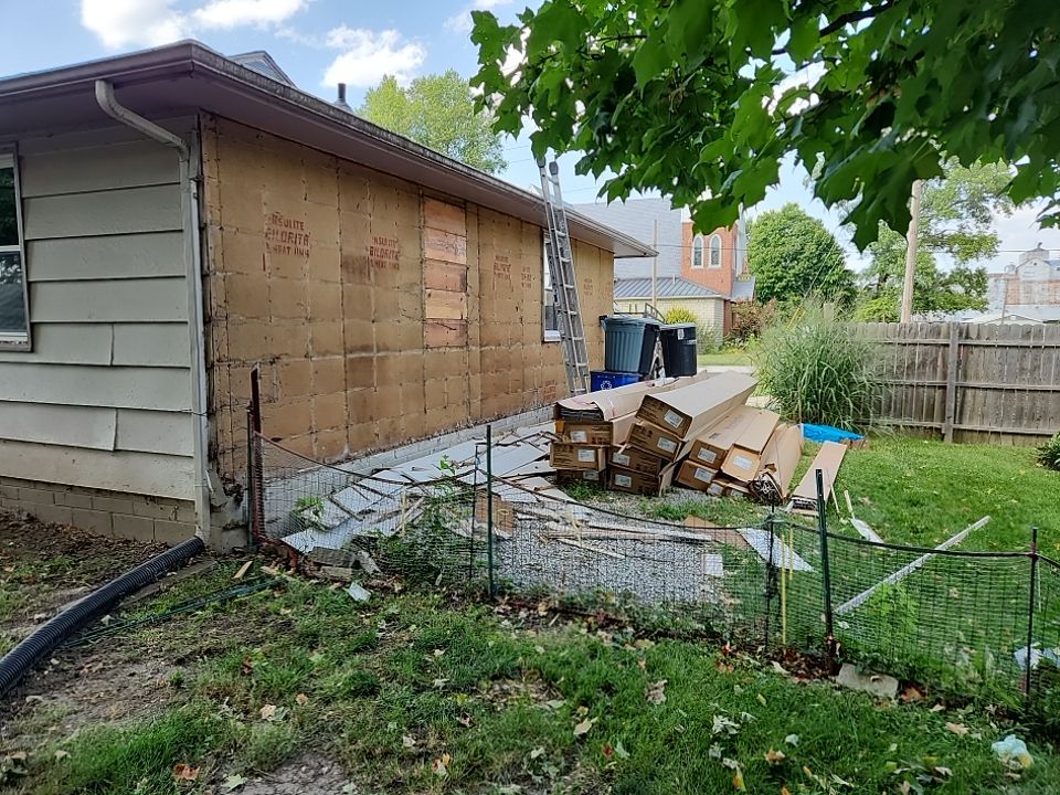 Siding Installation using Driftwood Craneboard D7 by EEC Windows, Siding & Roofing