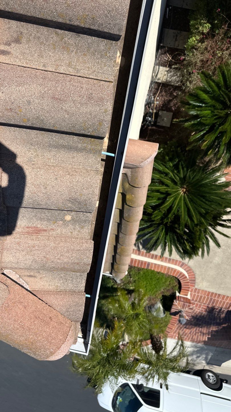 Coto De Caza Gutter Cleaning by Property Cleaning Experts, LLC