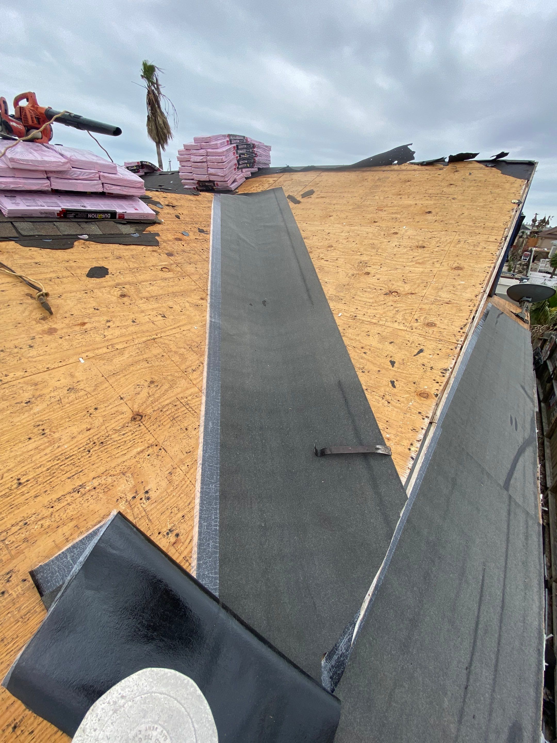 Pacific Wave by Bayfront Roofing and Construction