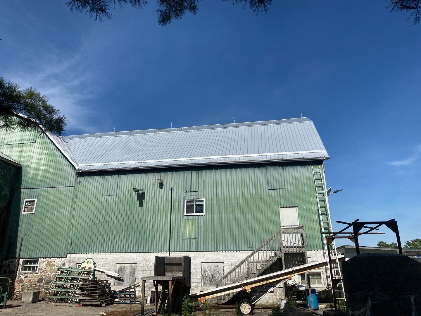 Barn Roof Exposed Fastener Metal Roof using Vicwest UltraVic by Jay Carter Roofing & Sheet Metal