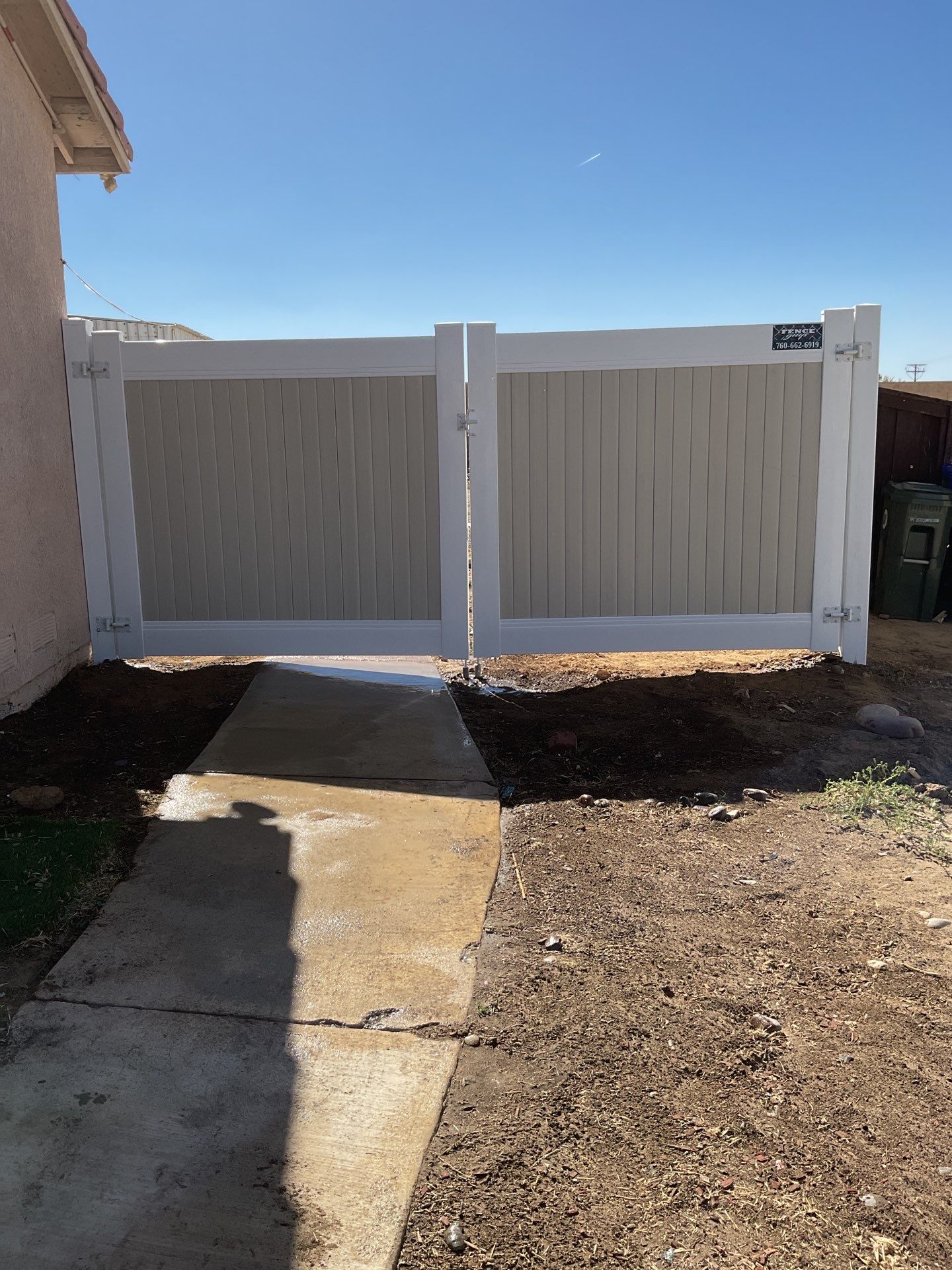 Fence Installation using Vinyl by Fence Guys Inc.