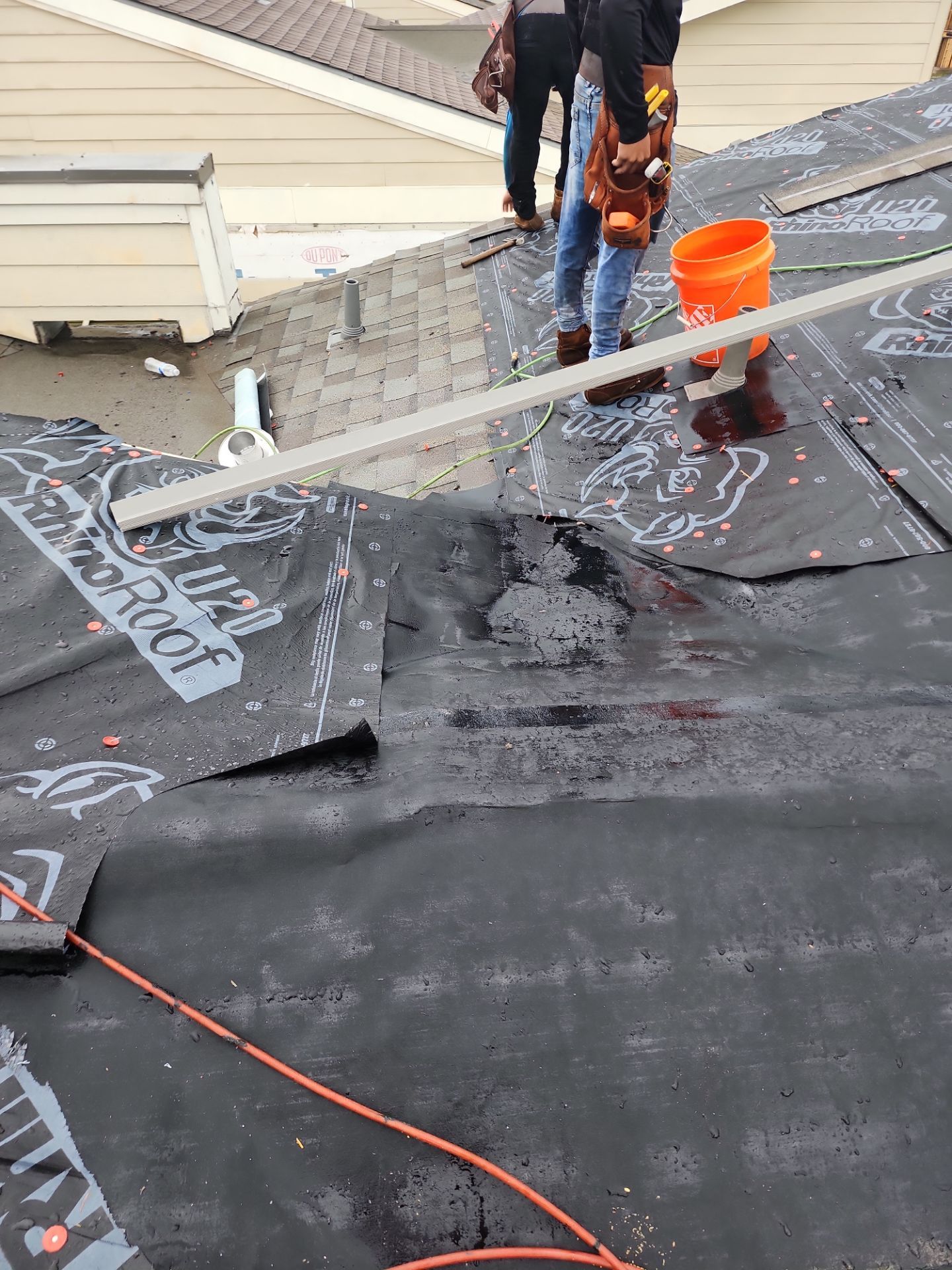 Residential Roofing Installation using Owen's Corning Duration (Lifetime) Shingles by Roof Repair Company