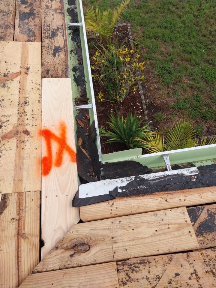 Project in St. Petersburg 33714 by Mitchell Roofing Company LLC 