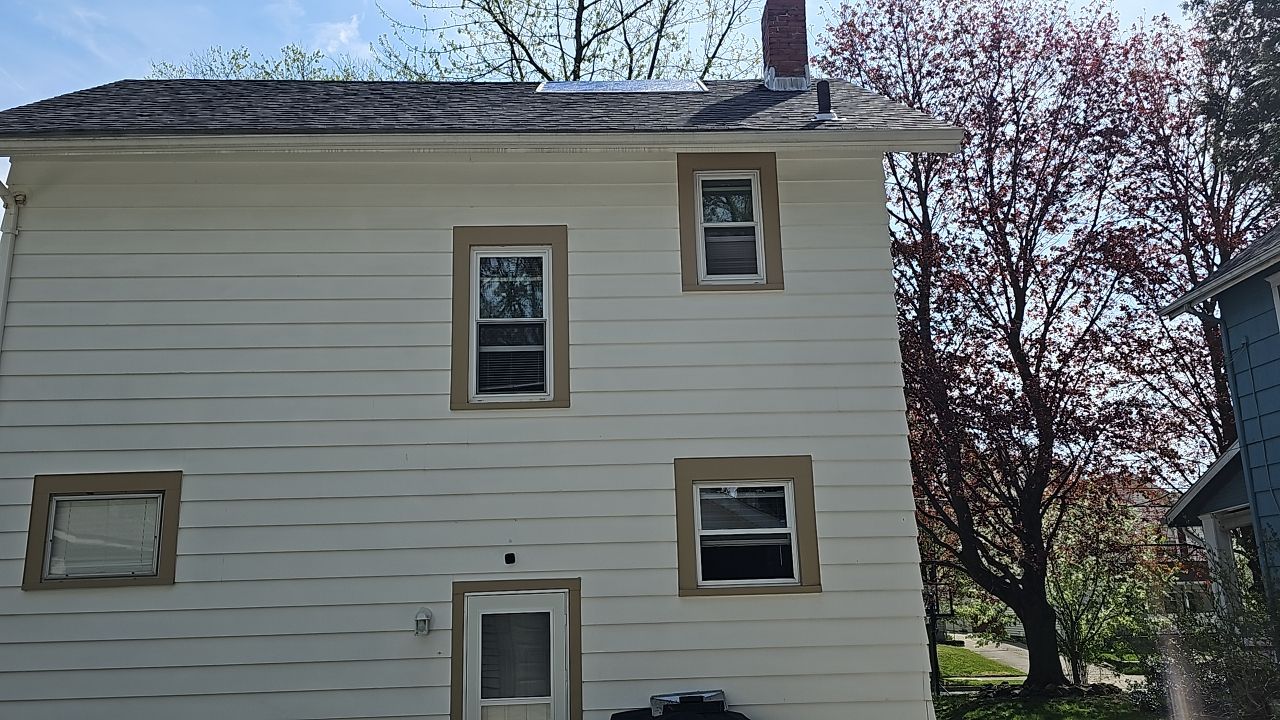 ATLAS PINNACLE COLOR: BLACK SHADOW by Eagle Eye Roofing