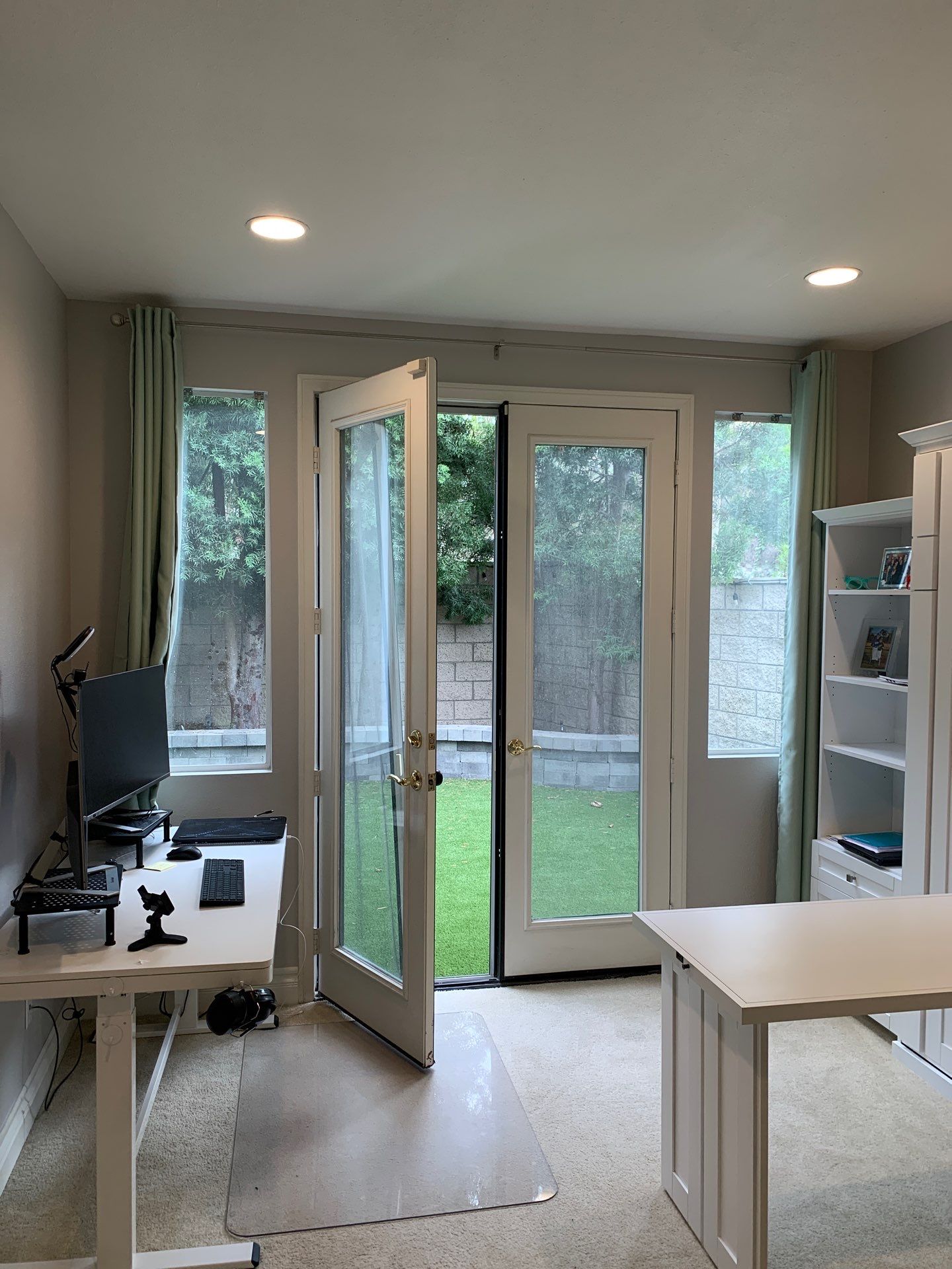 Window Installation using Anlin vinyl windows by American Window Company