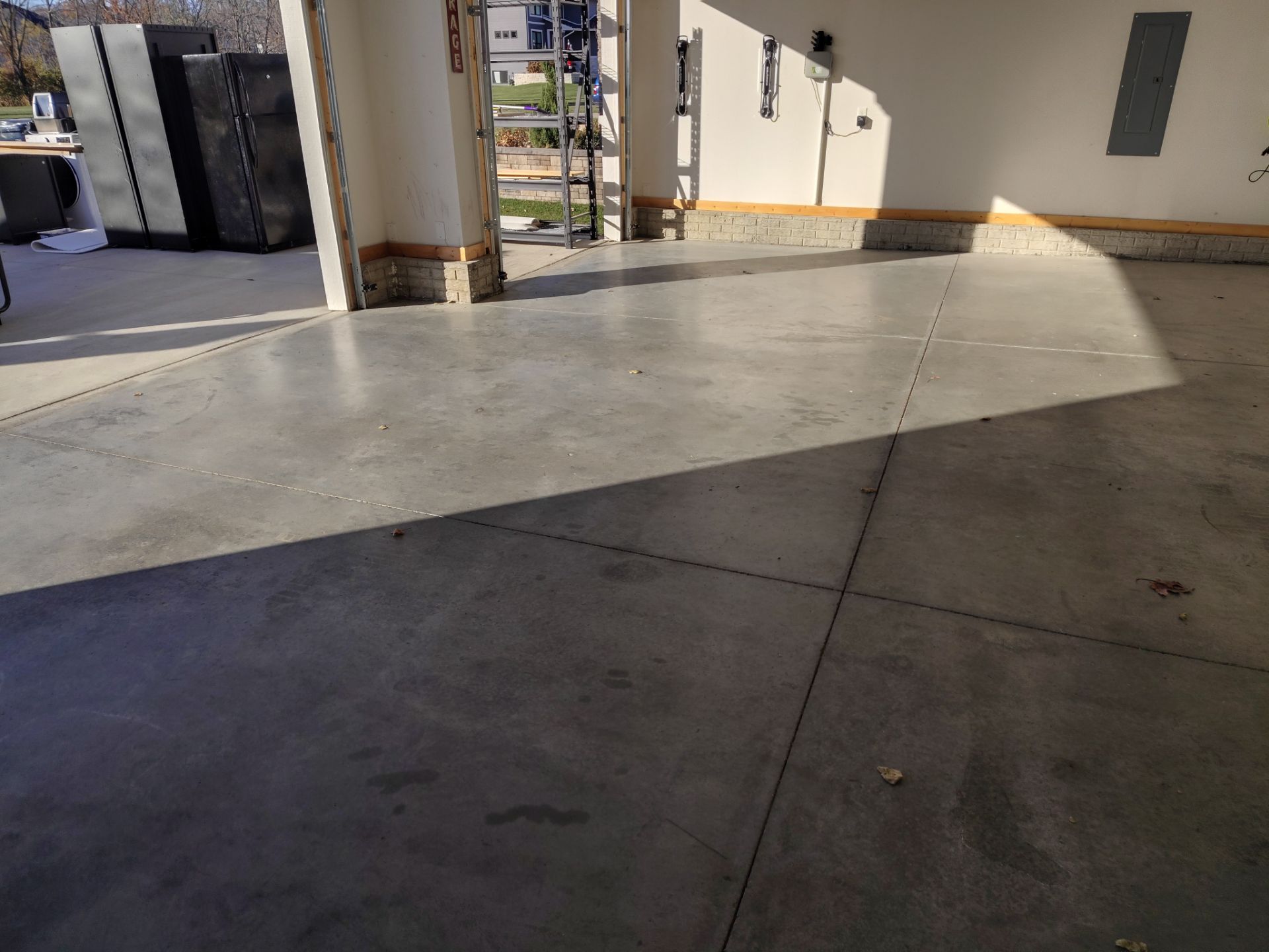 It's Daylight Savings... Brighten Up Your Space With a New Garage Floor Coating! by Revival Concrete Coatings