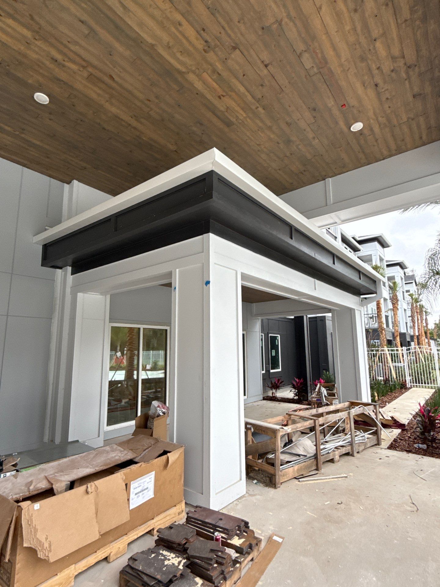 7-Inch Seamless Gutters for Large Roofs in Daytona Beach FL by Gutter Professors