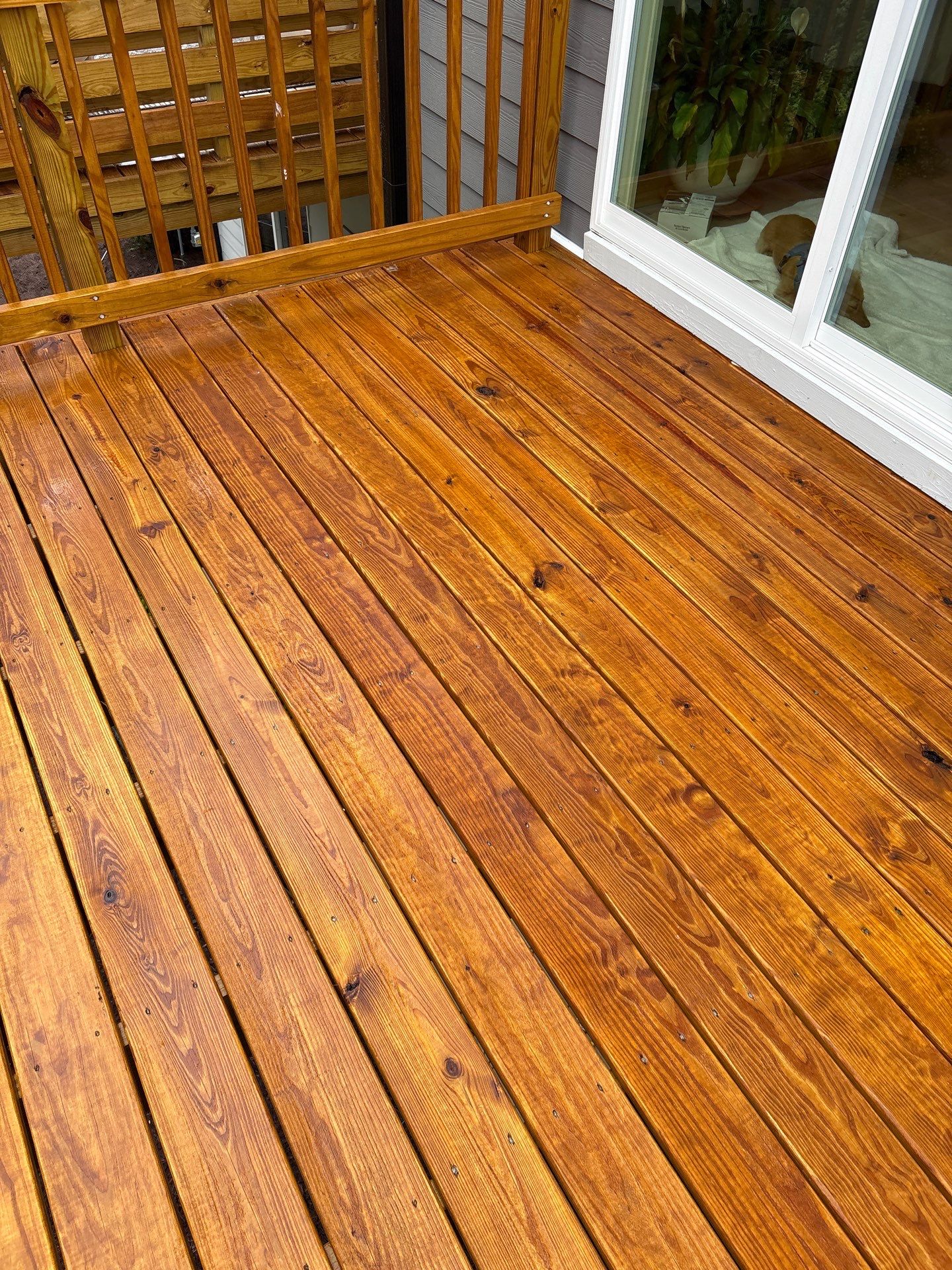 Wood Deck using Wood Sealant by DuraSeal