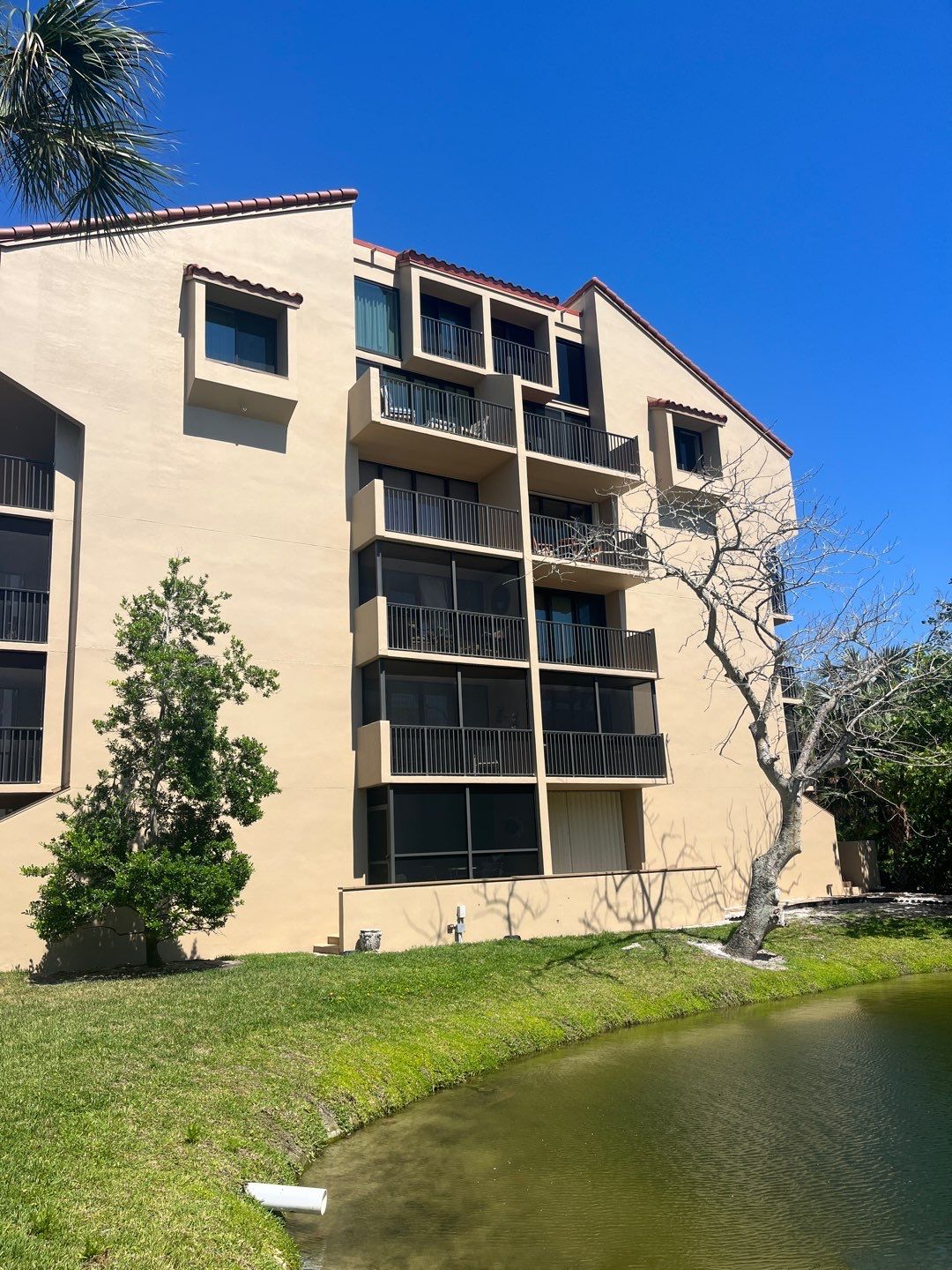Residential Gutter Upgrade in Siesta Key FL by Gutter Professors
