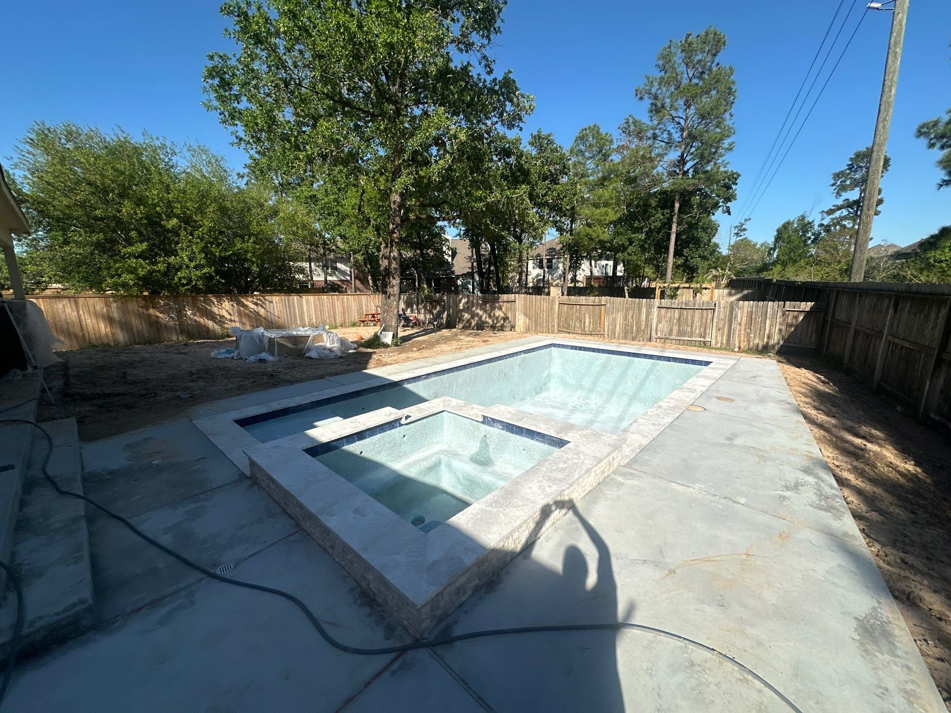 Pool, Patio Cover and Summer Kitchen in Creekside by SophAlx LLC