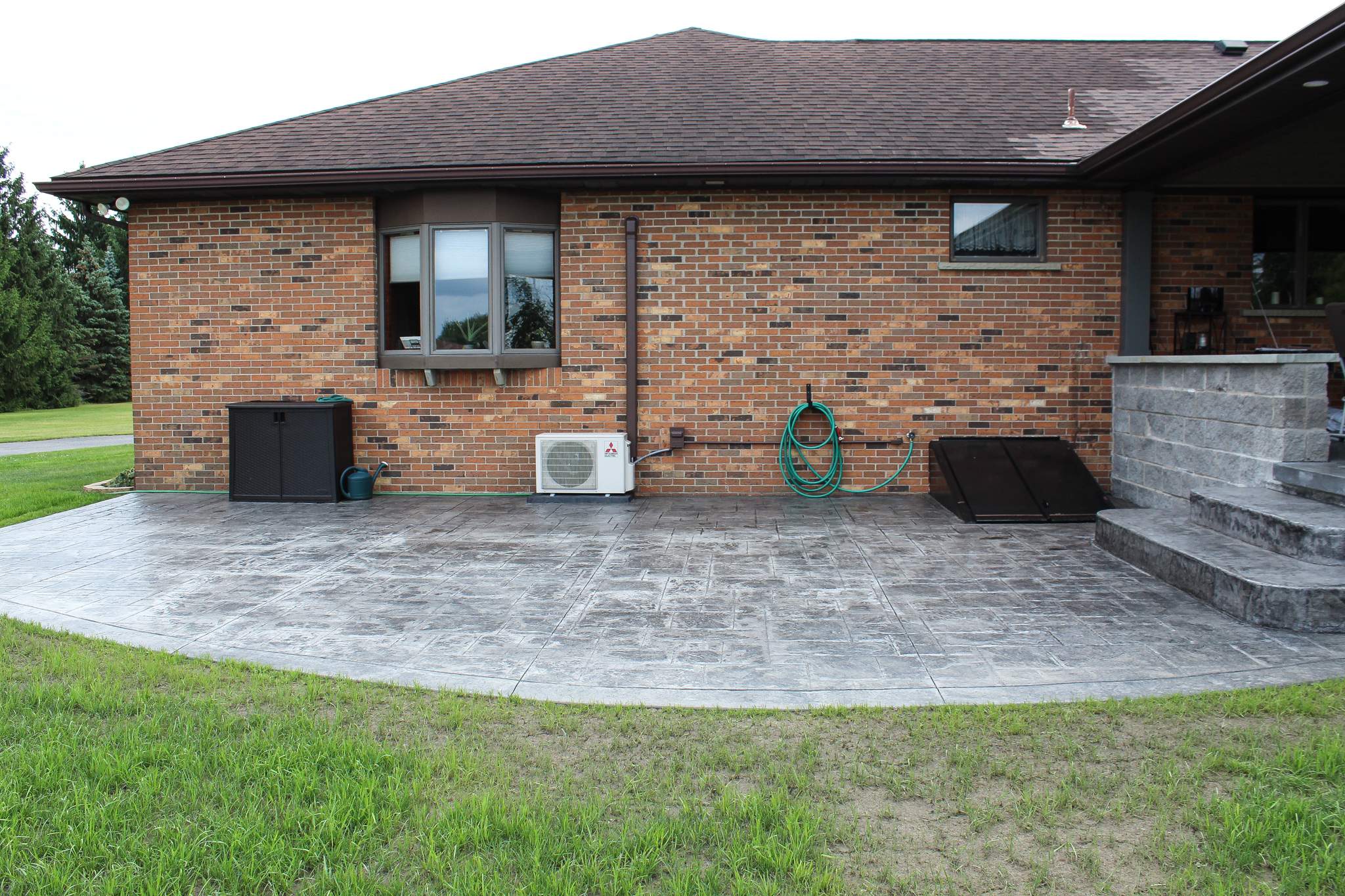 Outdoor Living Addition and Concrete by Ivy Lea Construction