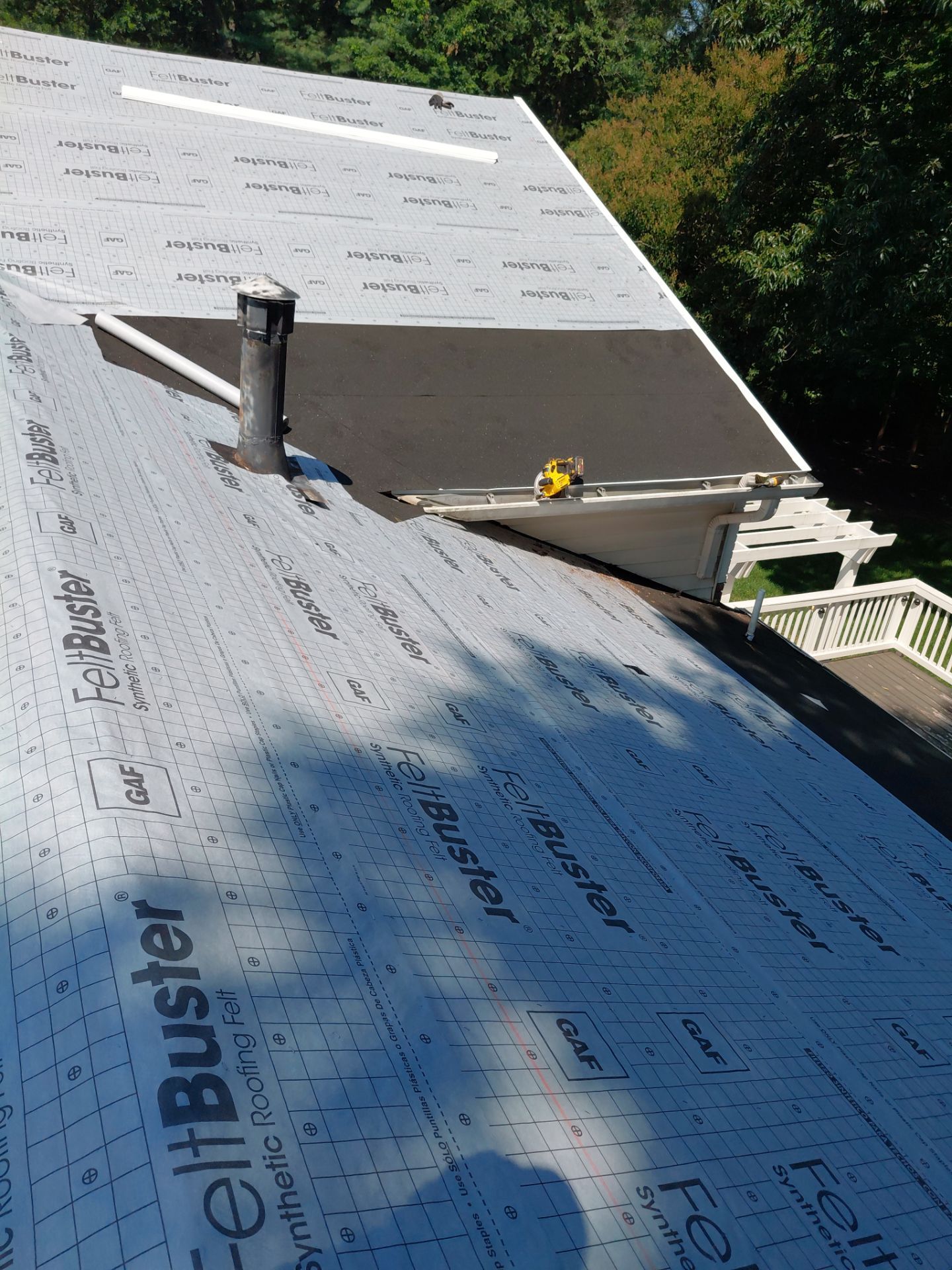 Alexandria: Residential Roof Replacement with GAF Timberline HDZ in Nantucket Morning by RM Banning, Inc.