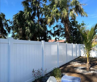 Vinyl Fence Installation using 6Ft Vinyl Privacy Fence