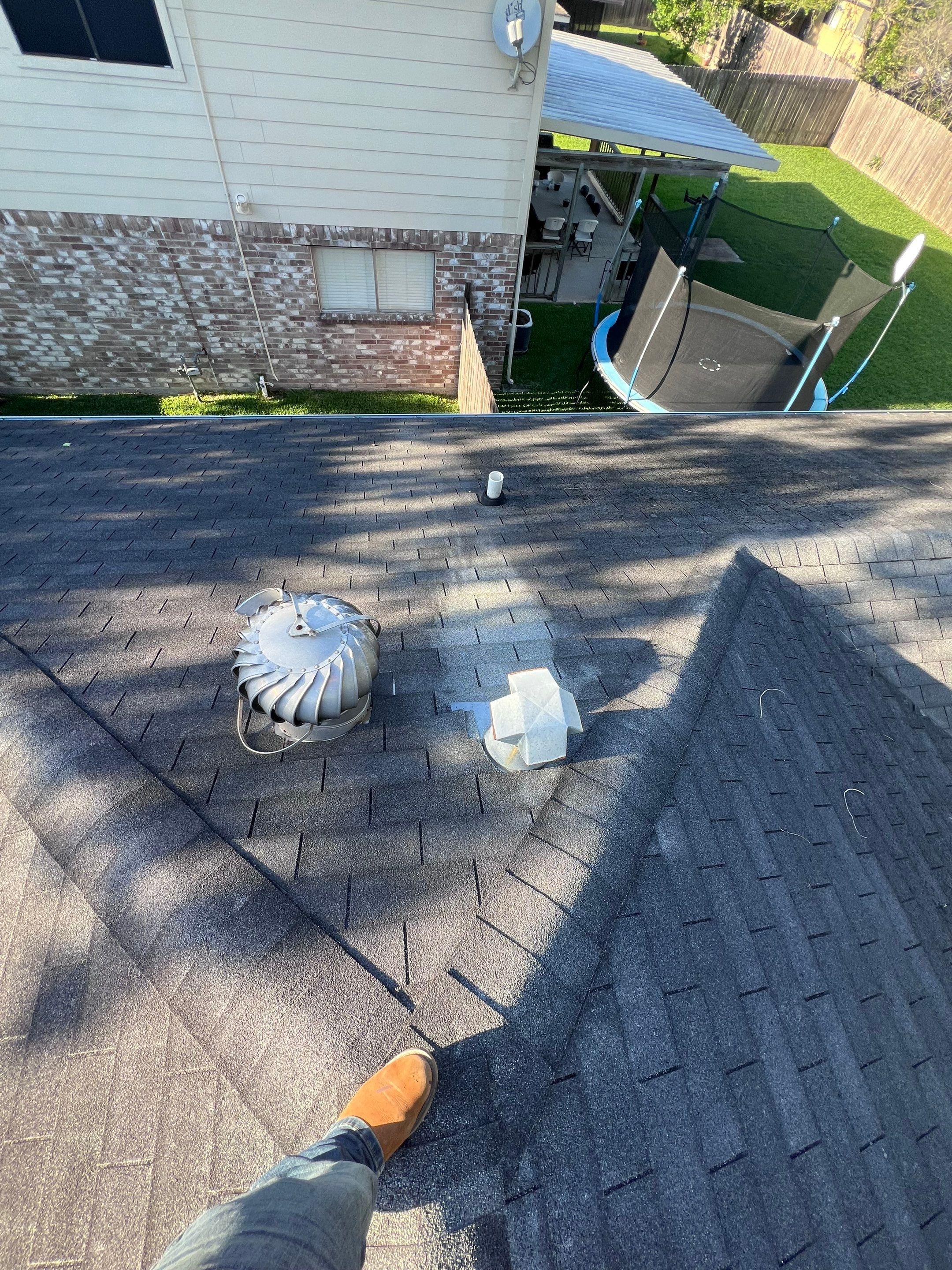 Residential Roofing Installation using Owen's Corning Duration (Lifetime) Shingles by Roof Repair Company