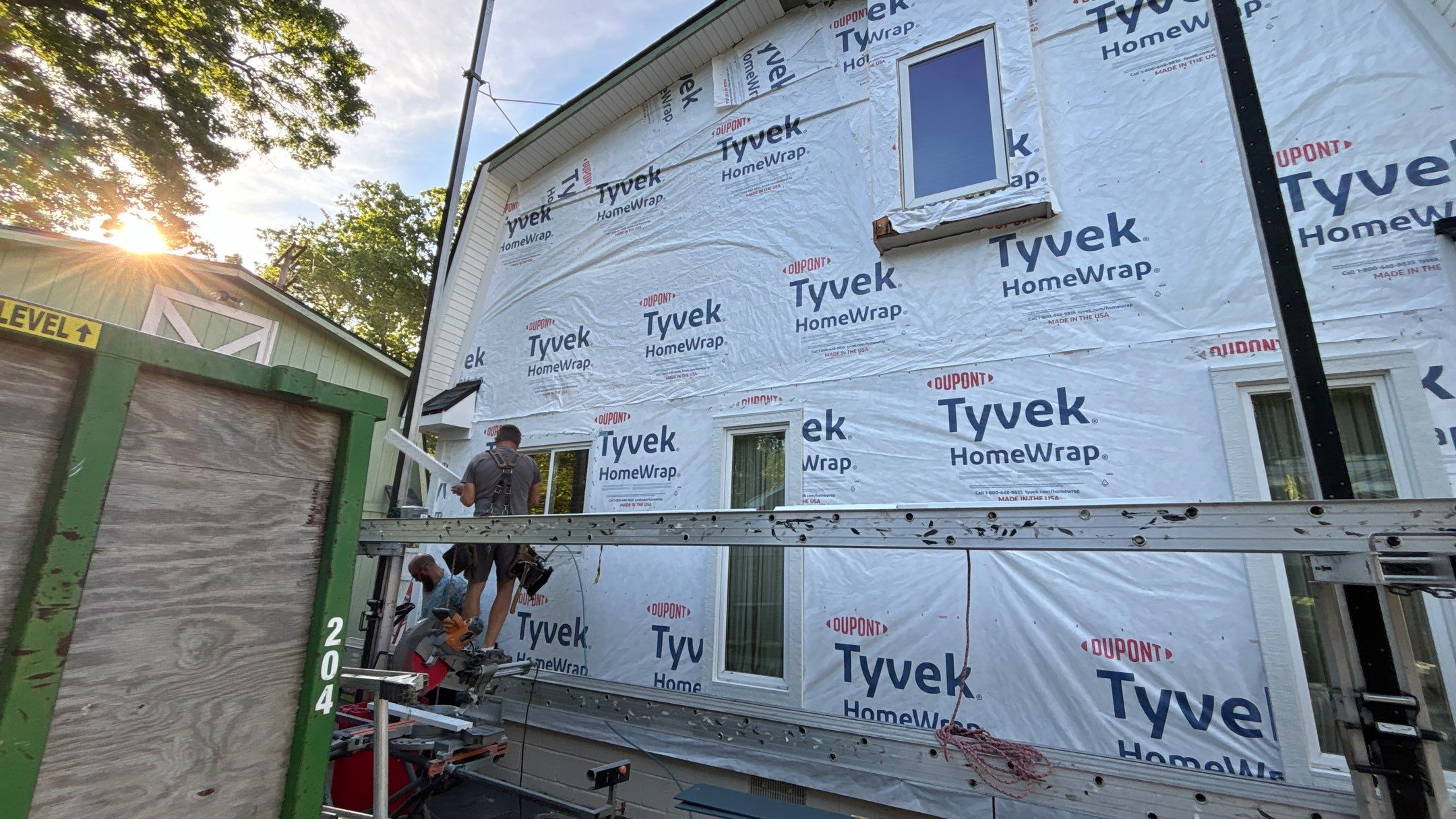Siding Replacement using Hardie Plank S8 1/4" by 180 Contractors