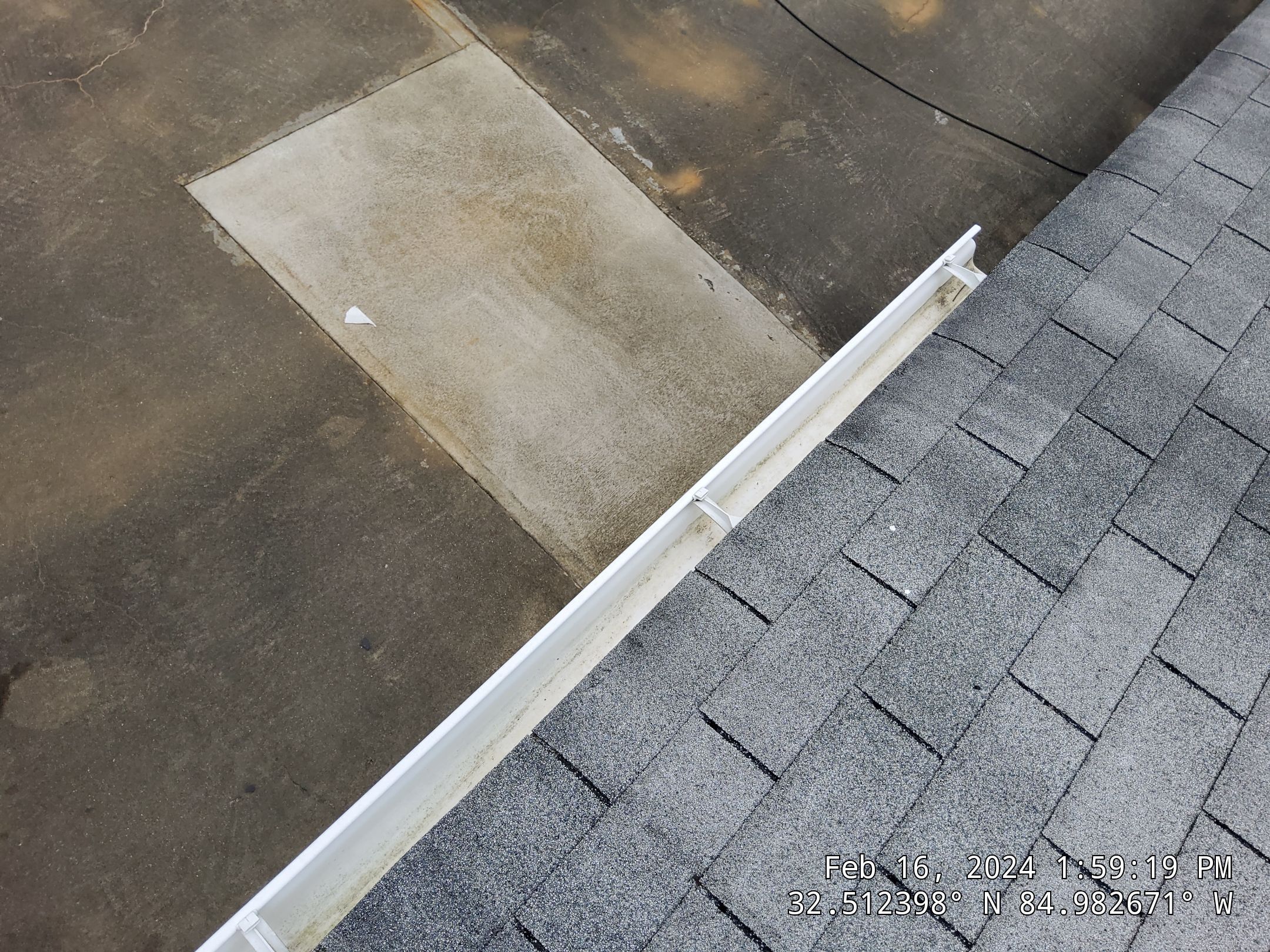 Master Clean Roof and Gutter Cleaning by iGreen Solutions