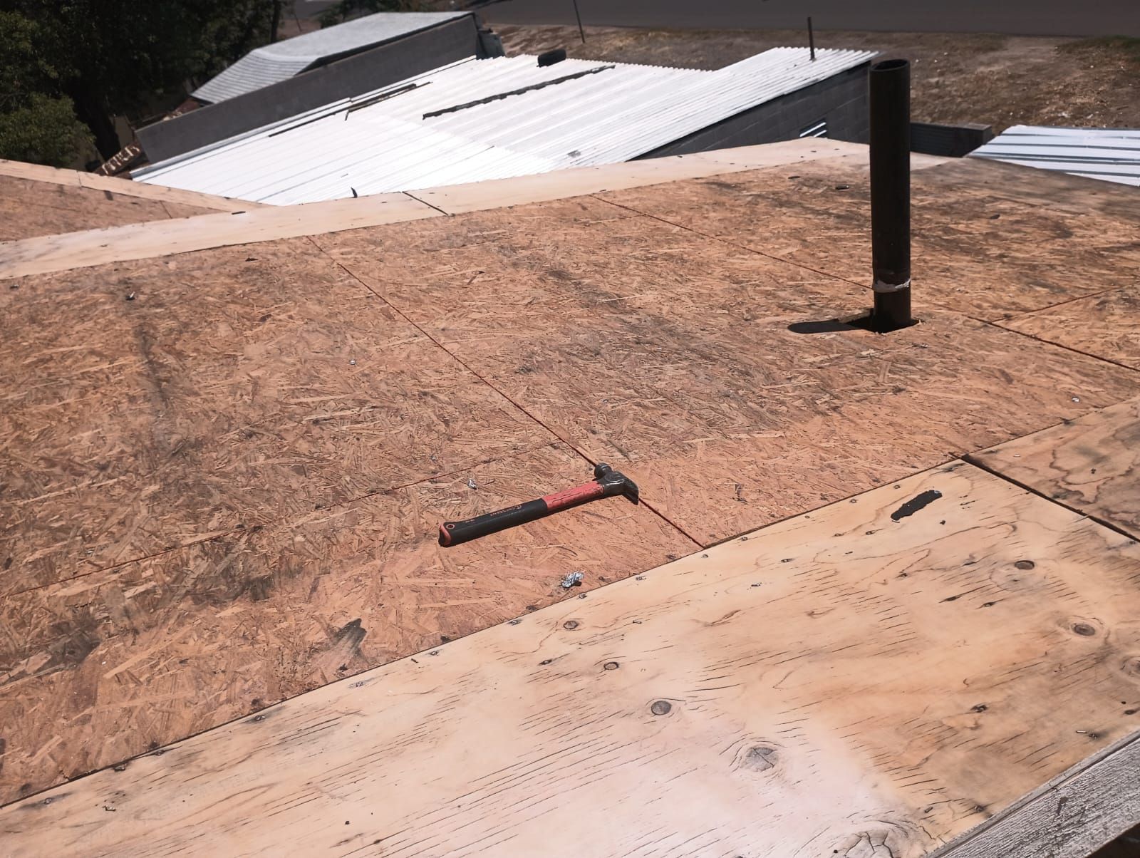 Ash Gray Exposed Fastener  by Reimagine Roofing