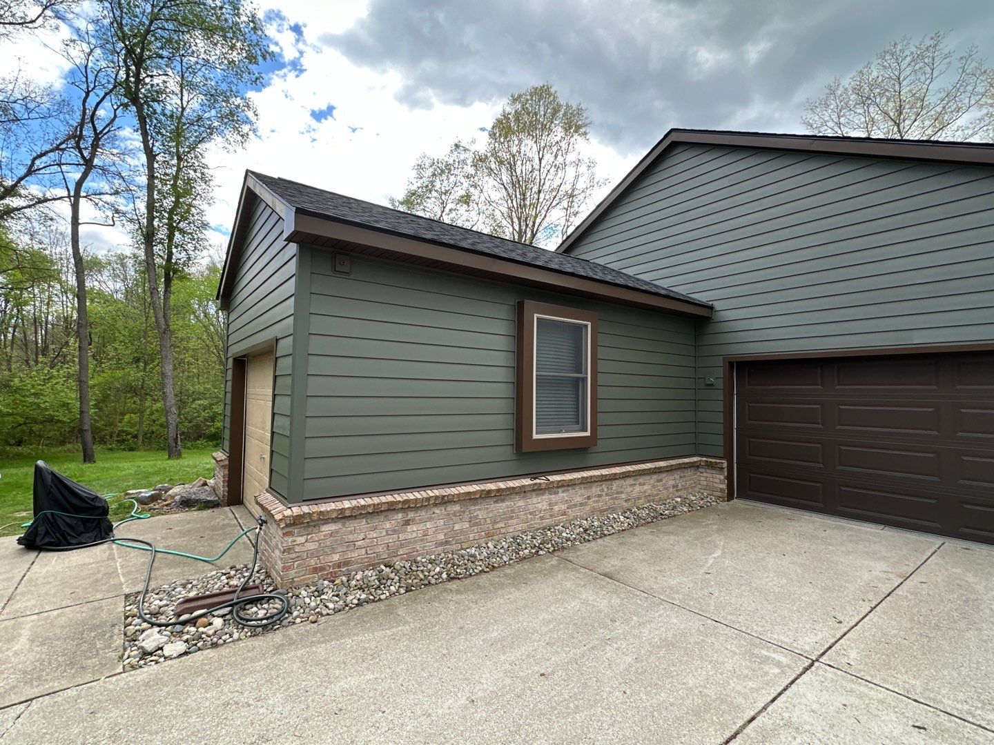 Siding Replacement using Alside S7 Cedar Mill Grain Composite by 180 Contractors