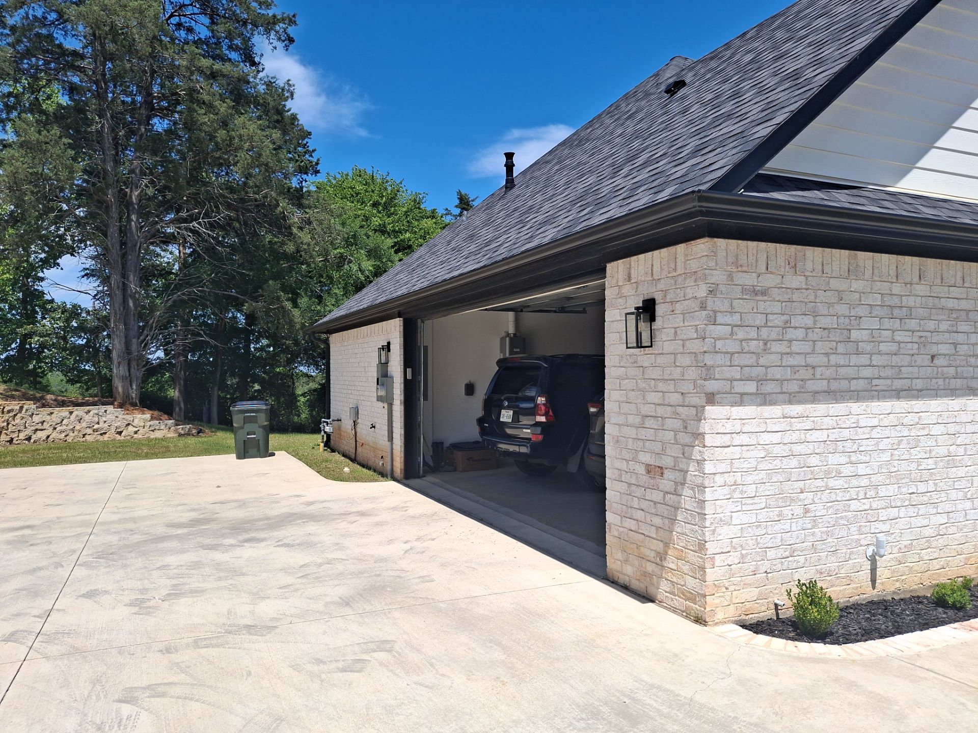 Bright Brick Repaint in Tyler, TX by Quality Coats Painting