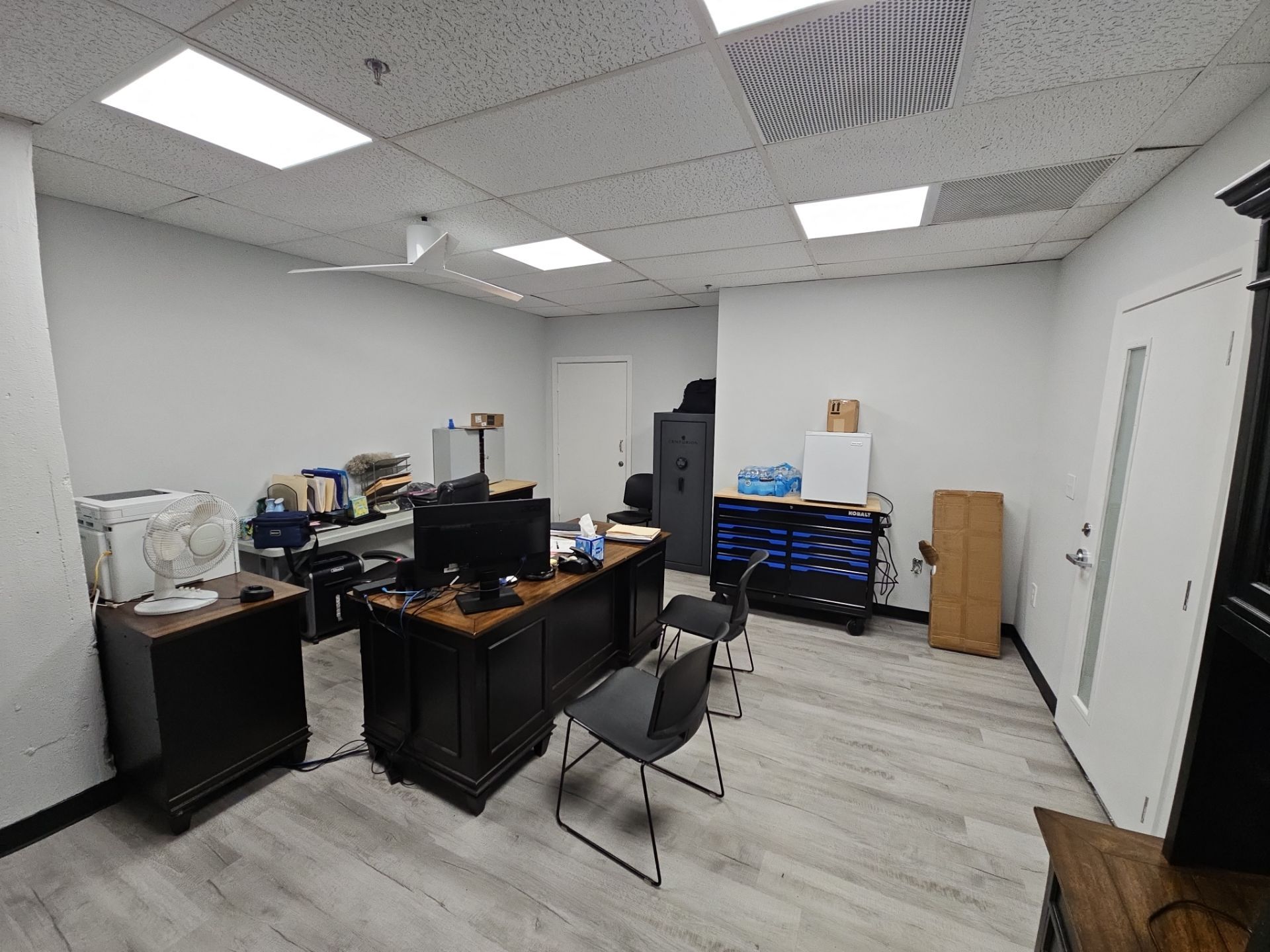 C-Store renovation at Dallas Life by EL-GC LLC 