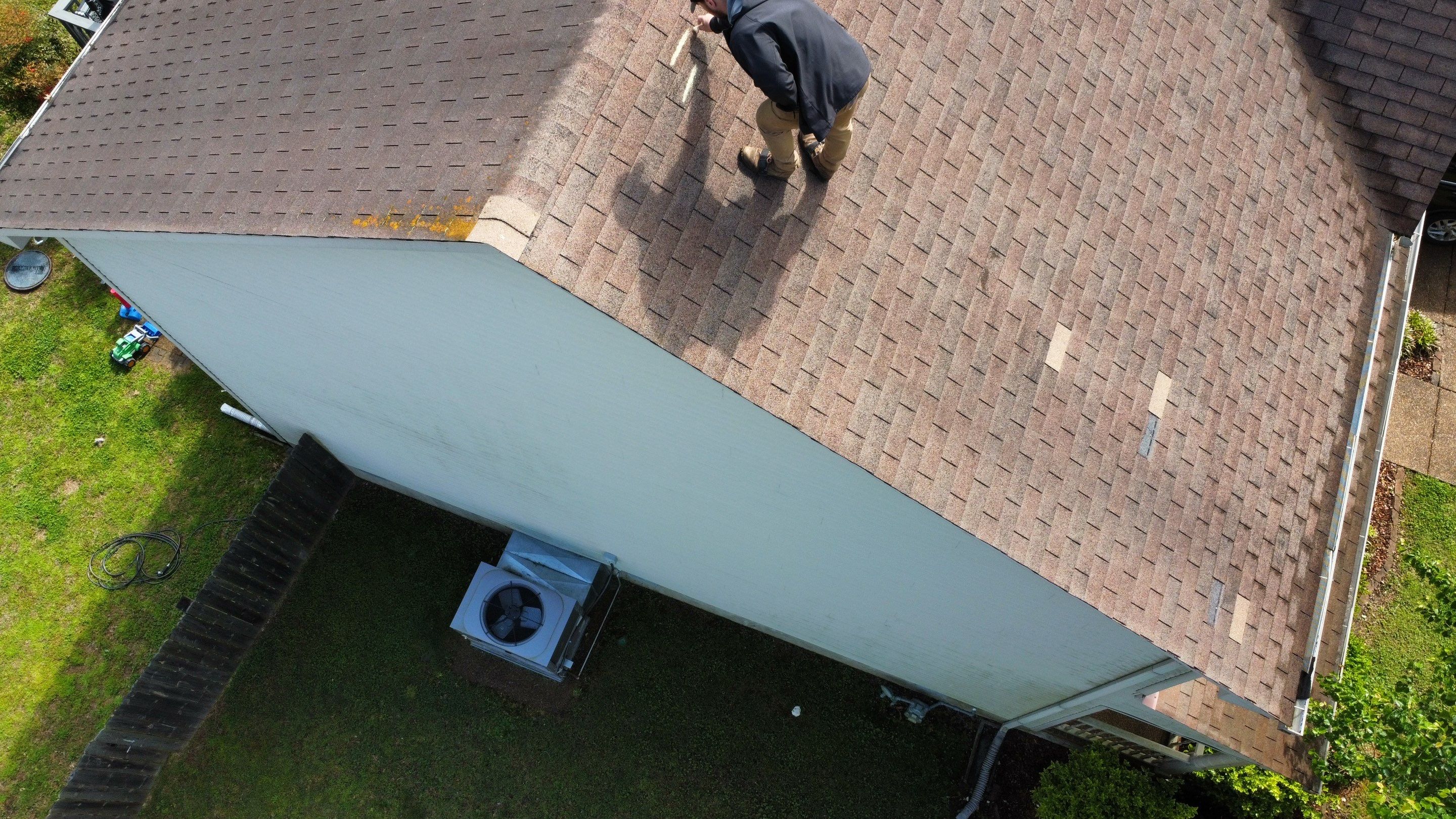 Residential Roofing Installation using Owens Corning Oakridge Roofing System by Undersun Roofing 