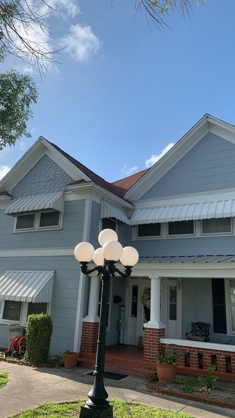 Sinton ShowStopper by Bayfront Roofing and Construction