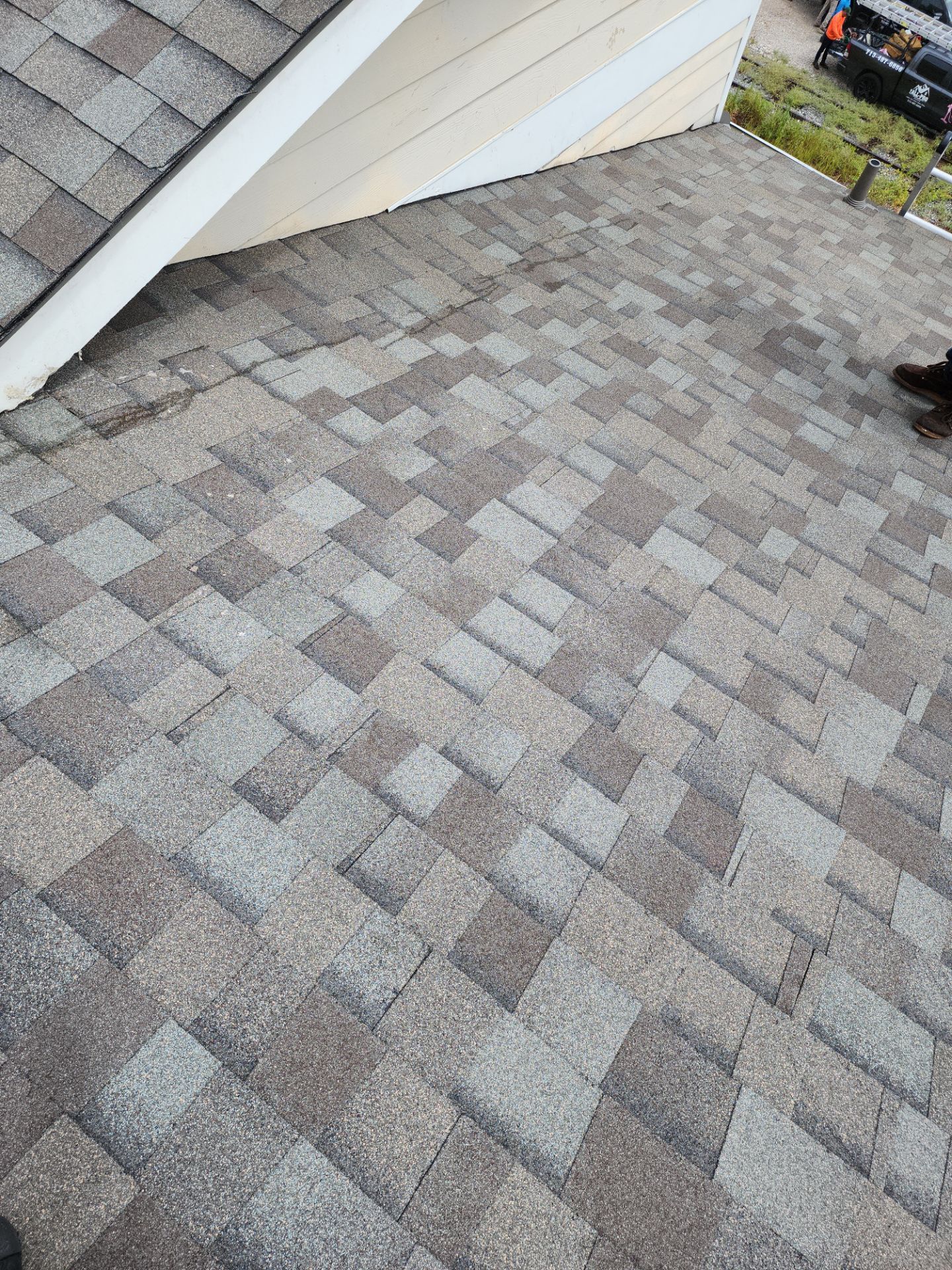 Residential Roofing Installation using Owen's Corning Duration (Lifetime) Shingles by Roof Repair Company