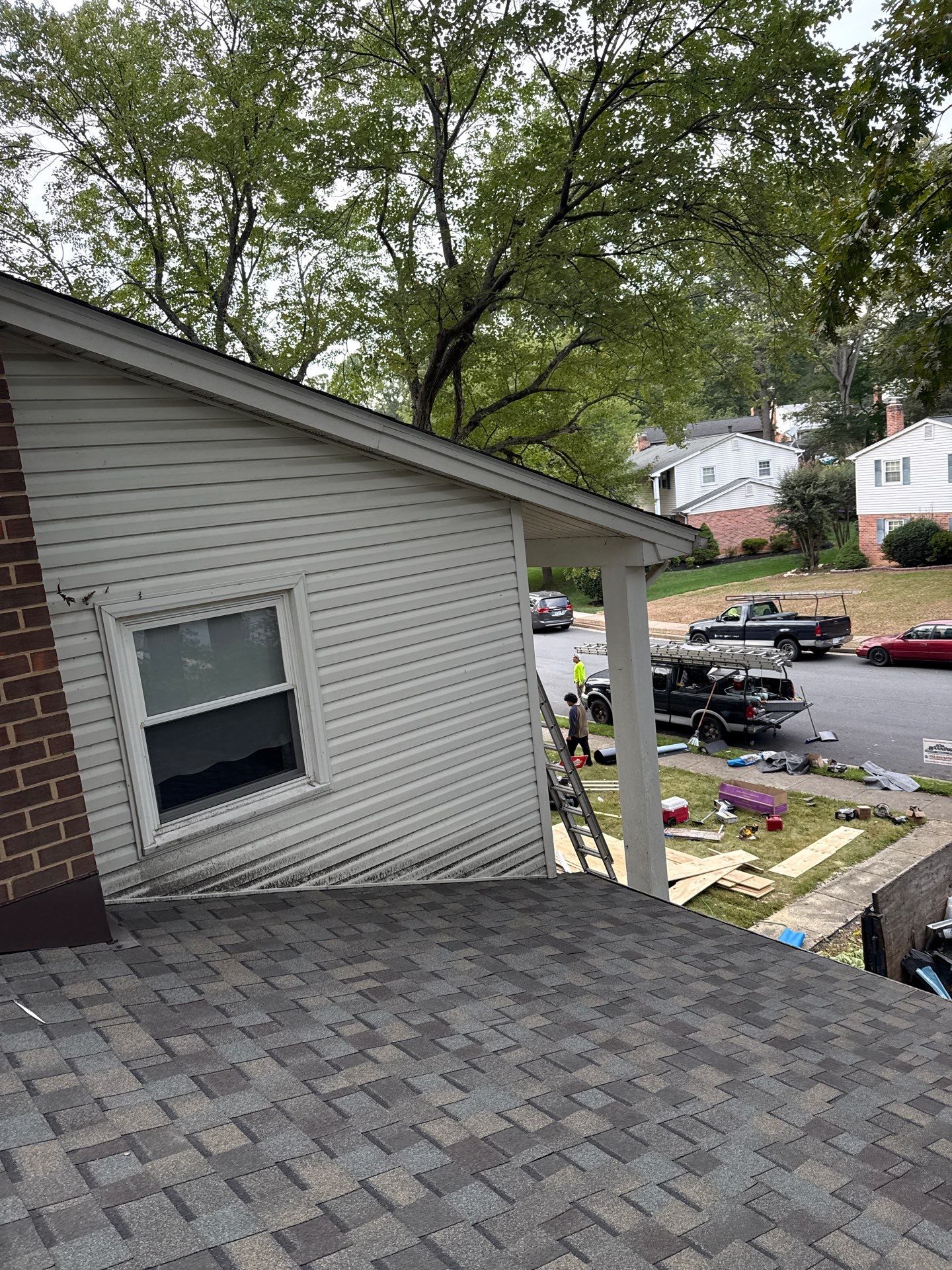 Springfield : Residential Roof Replacement with CertainTeed Landmark Pro in Max Weathered Wood  by RM Banning, Inc.