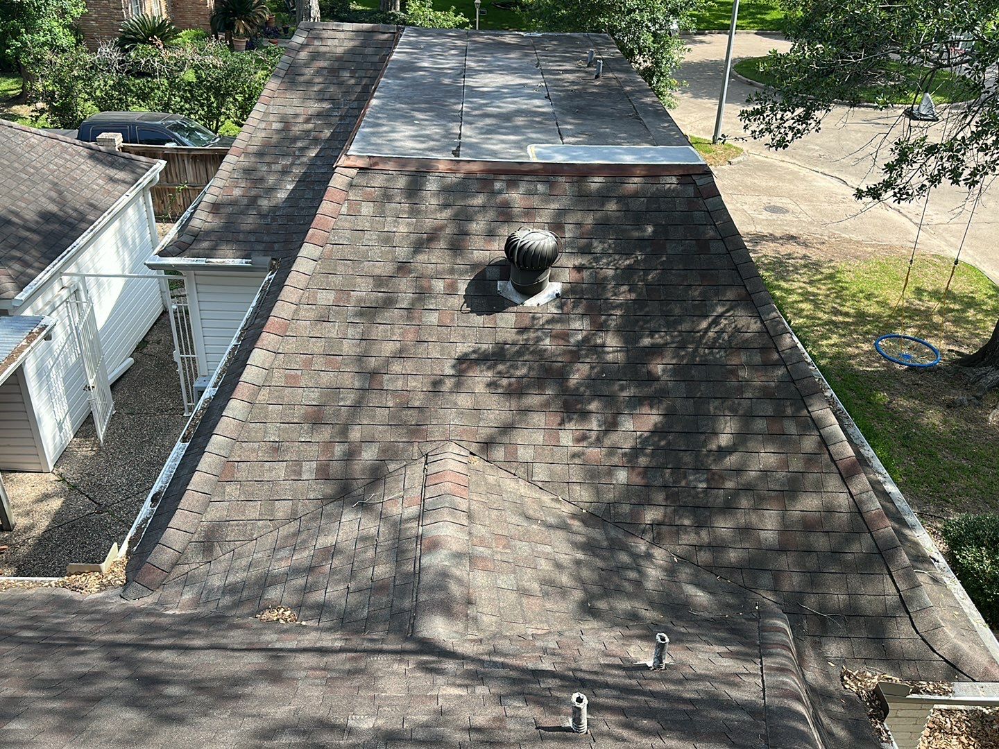 Residential Roofing Installation using Owen's Corning Duration (Lifetime) Shingles by Roof Repair Company