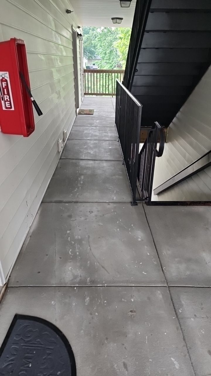 Appartment cleaning by Power Wash Masters LLC