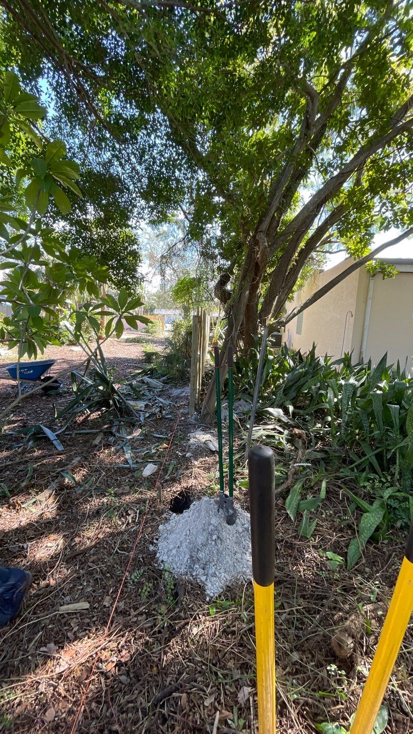 Wood Fence Installation using Shadowbox Wood Fence by Asap fence and gates, LLC