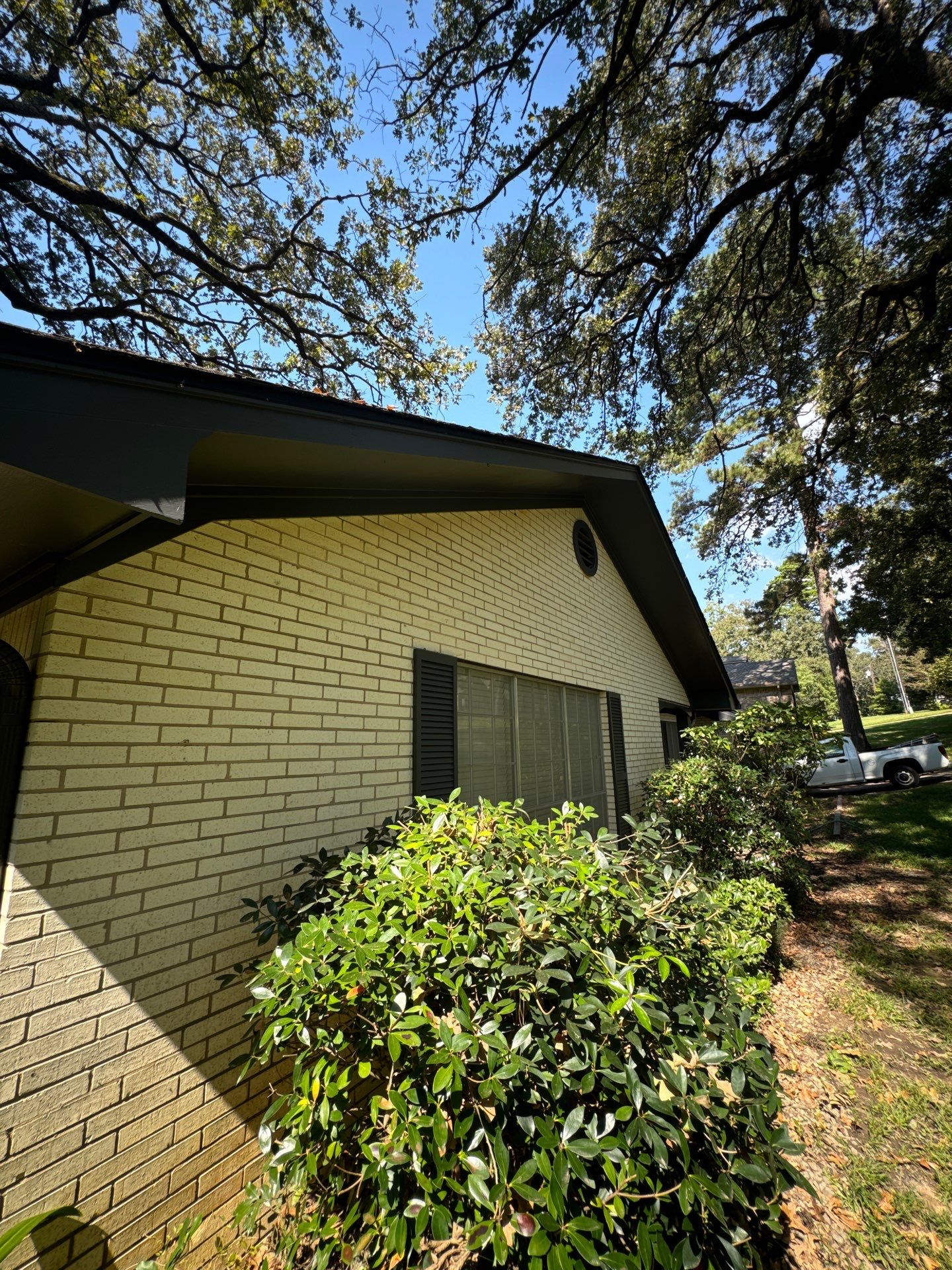 Exterior Repaint Off the Lake in Flint, TX by Quality Coats Painting