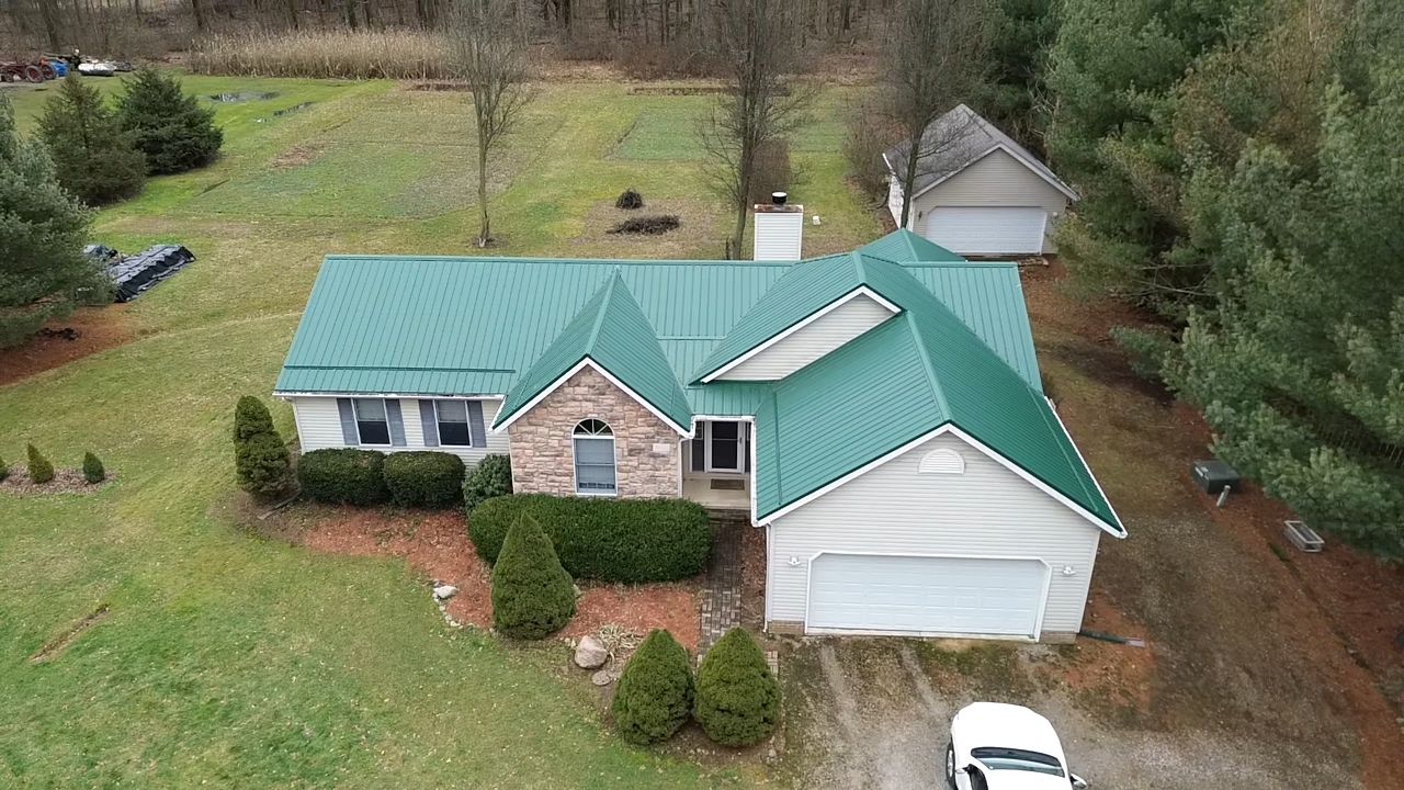 Alpha Rib, Color: Forest Green by Eagle Eye Roofing