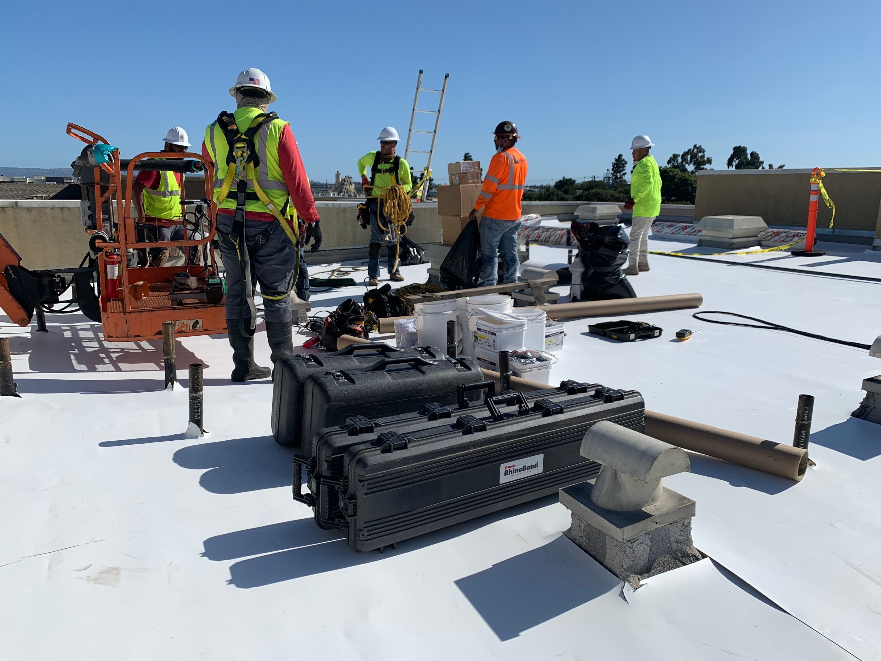 360 @ EL SEGUNDO by LA Roof Systems Corporation