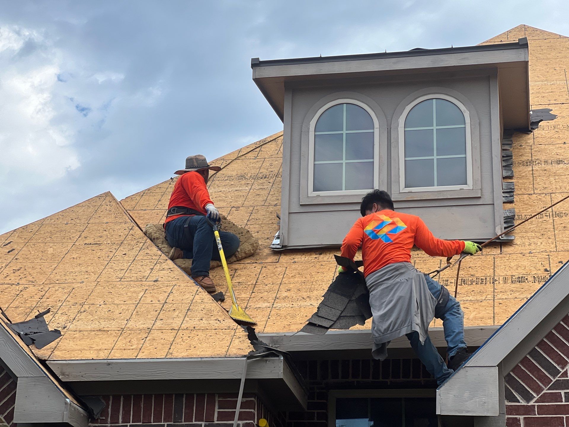 Residential Roofing Installation using GAF Timberline HDZ Charcoal by OneSource Roofing and Restoration
