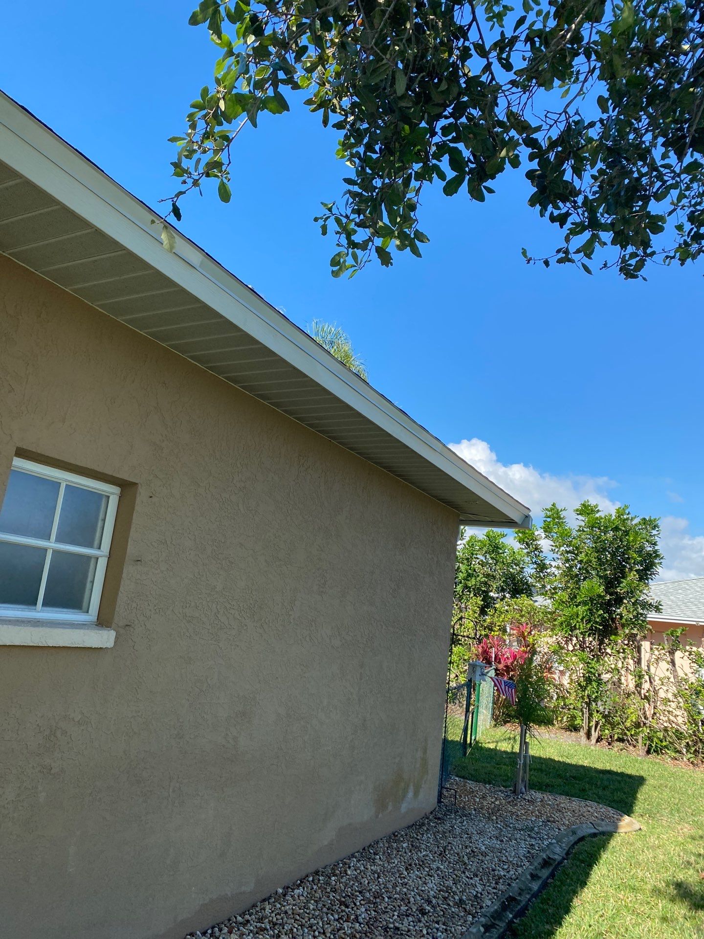 7-Inch Gutters for Large Homes in Cape Coral FL by Gutter Professors